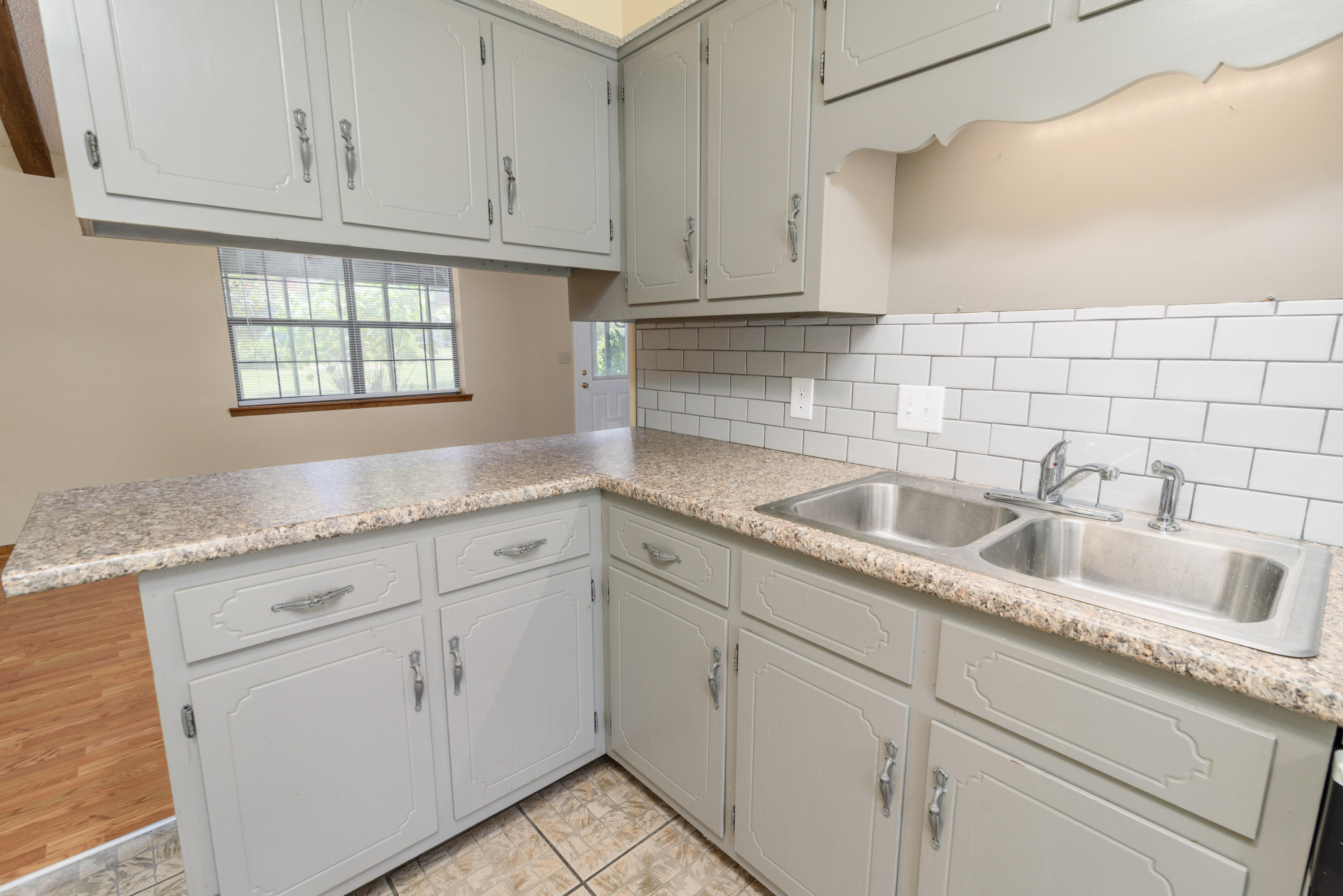 WOODBINE HILLS - Residential