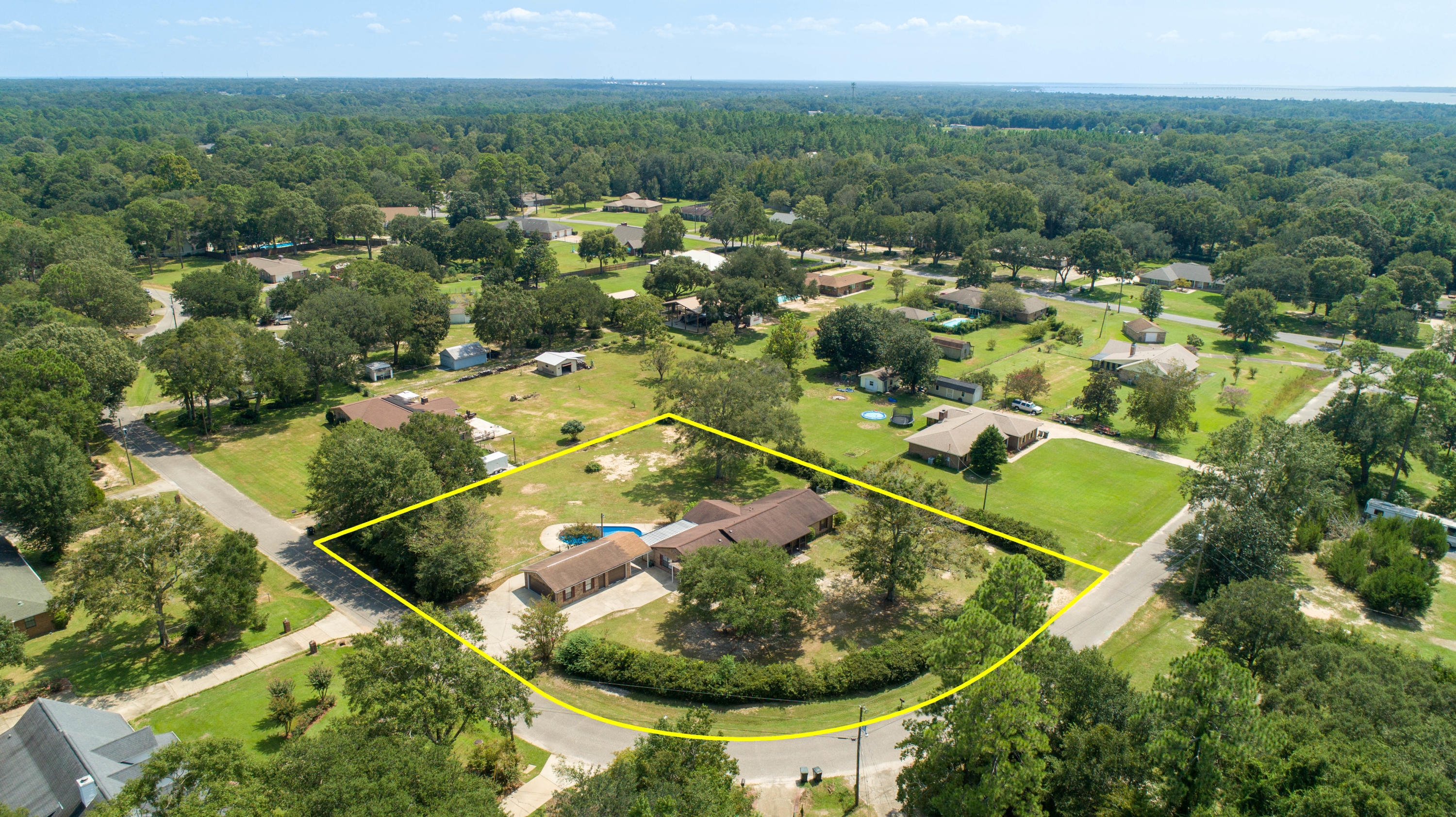 WOODBINE HILLS - Residential