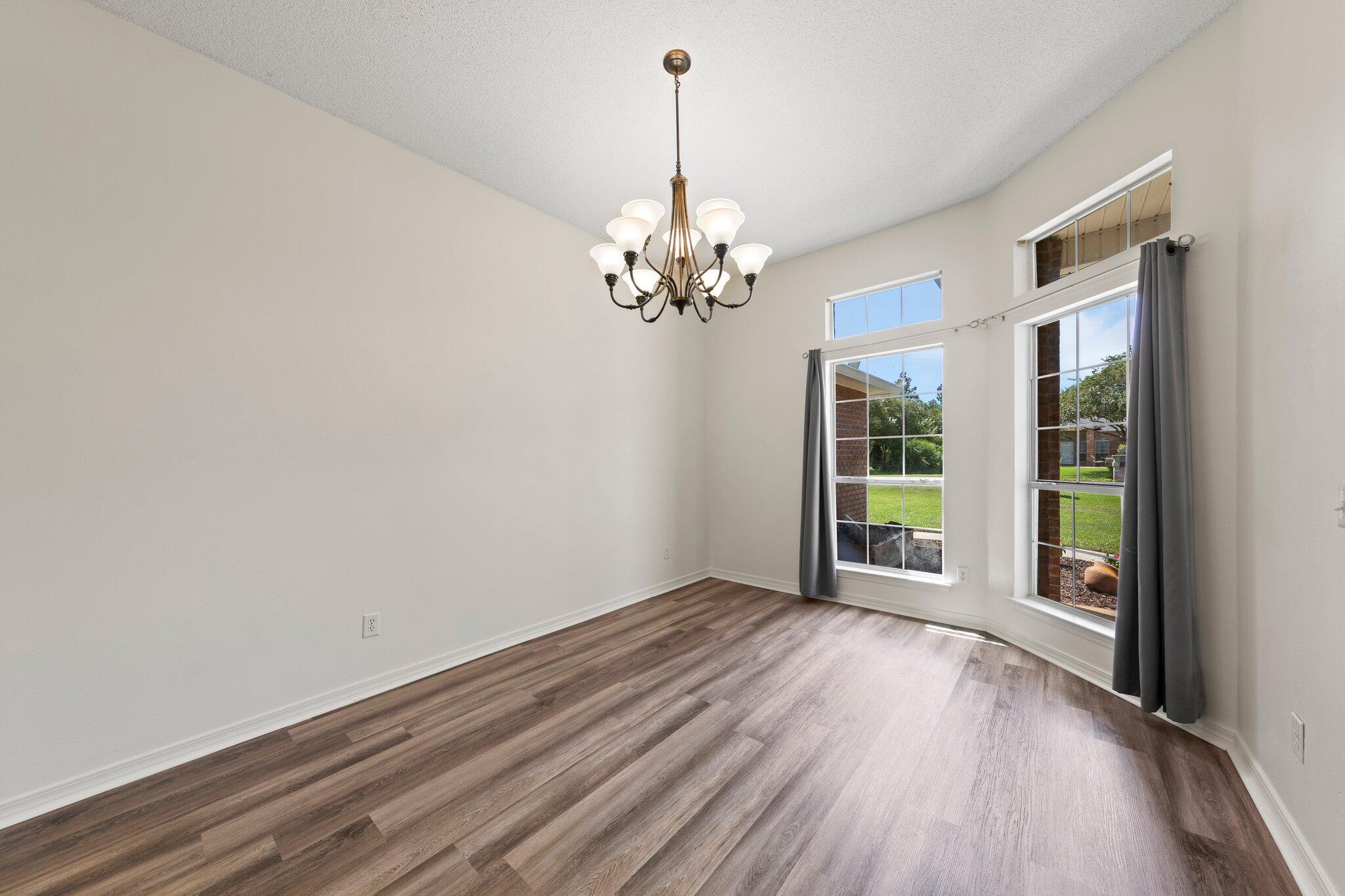 HOLLEY BY THE SEA - Residential