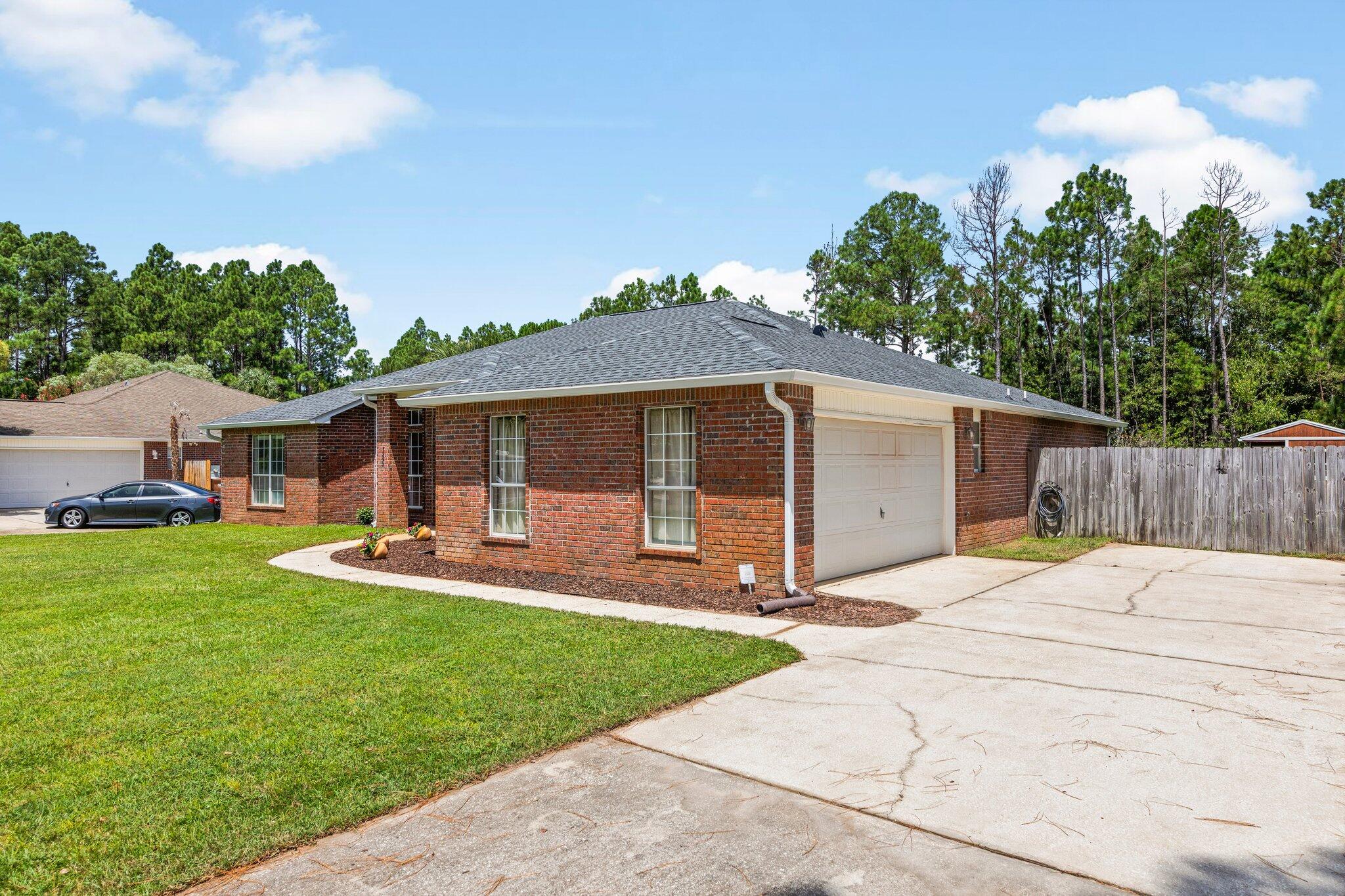 HOLLEY BY THE SEA - Residential