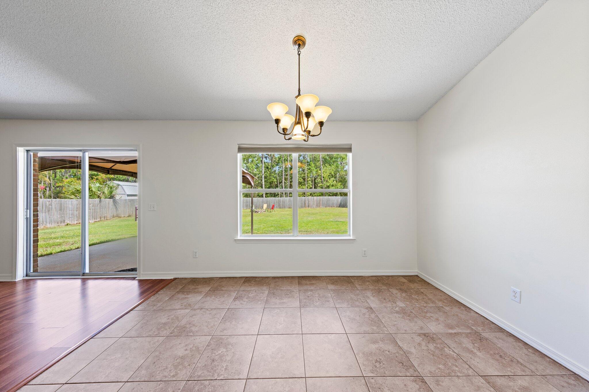 HOLLEY BY THE SEA - Residential