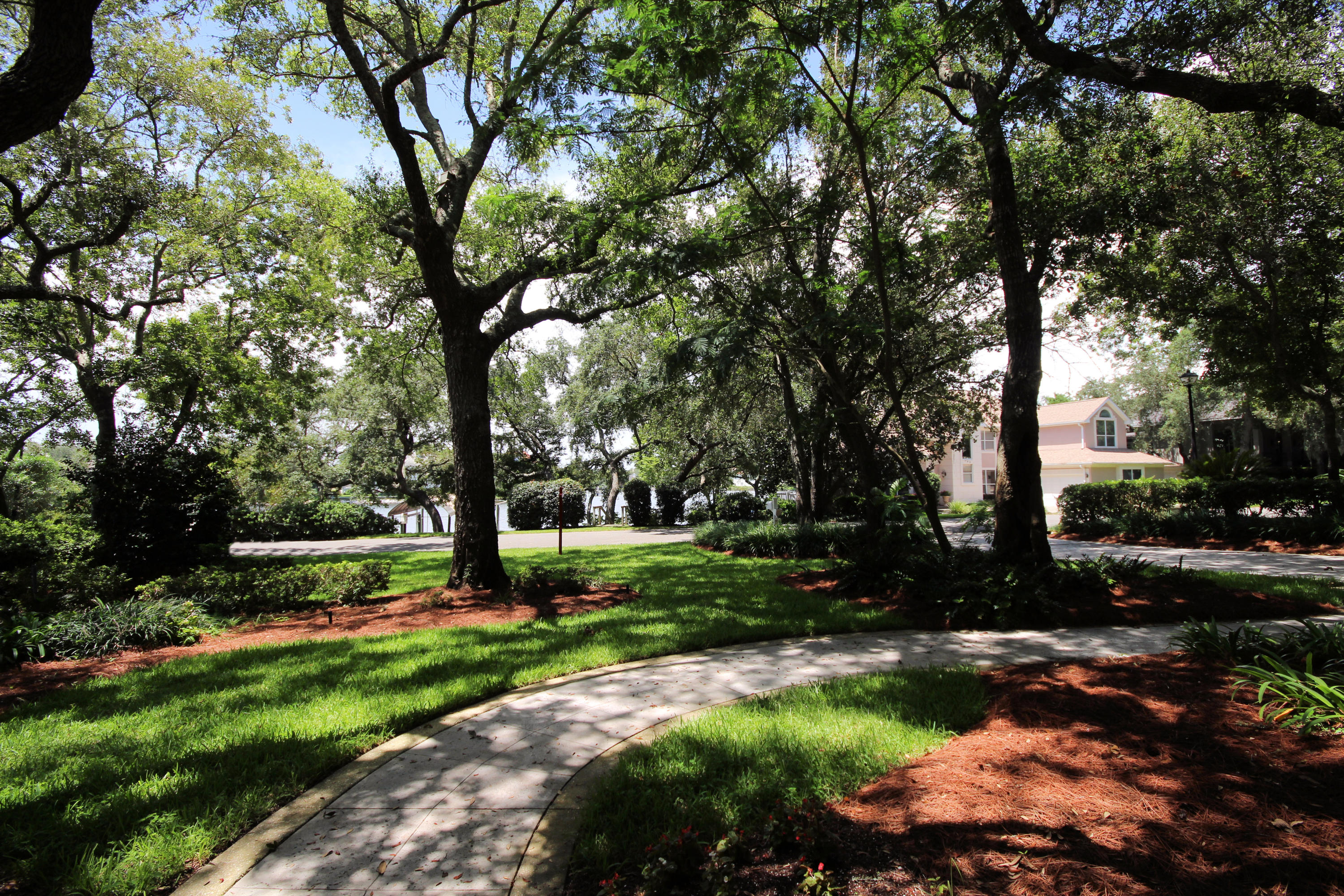 SHALIMAR POINTE S/D - Residential