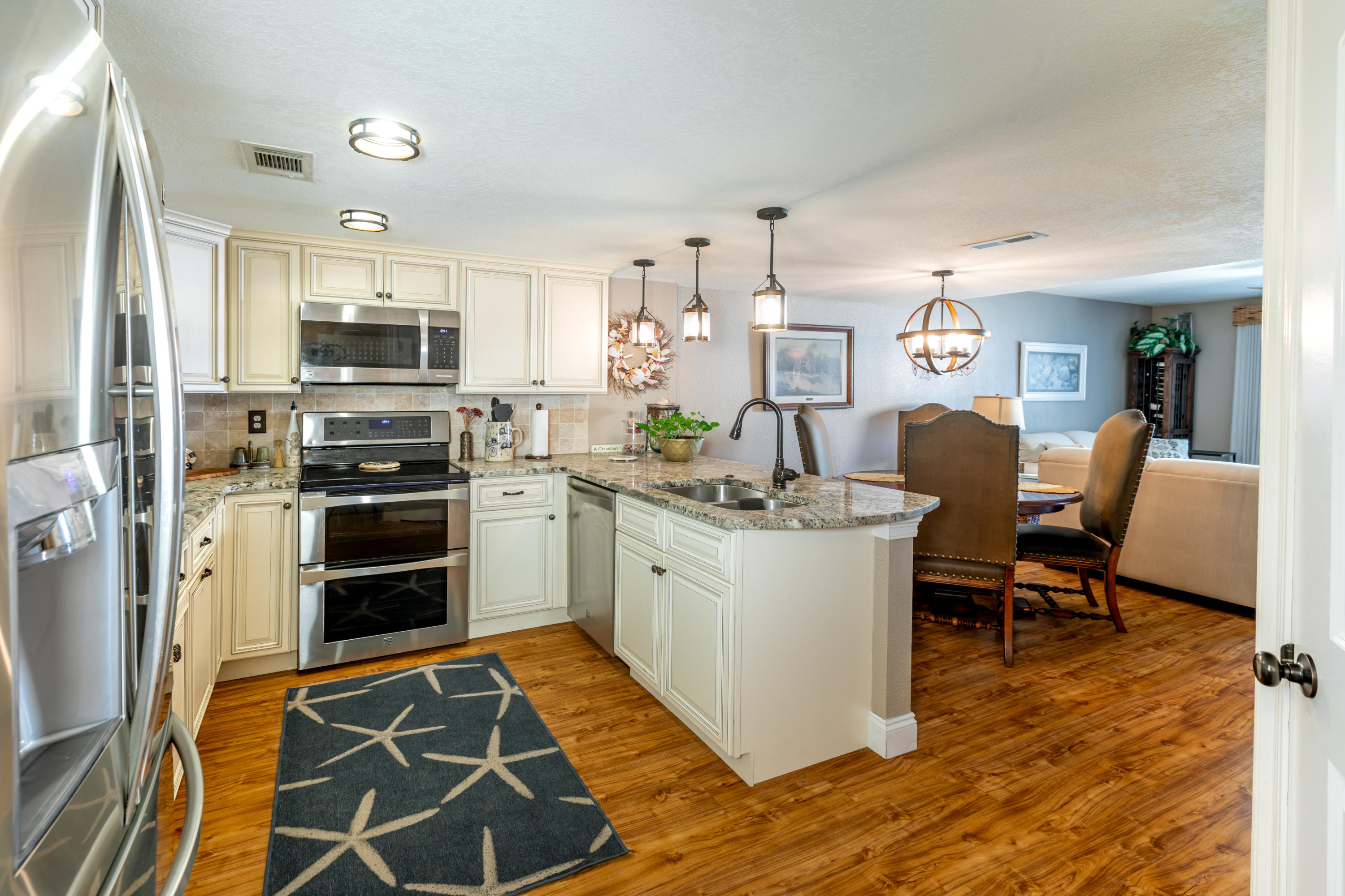 SUGAR BEACH CONDO - Residential