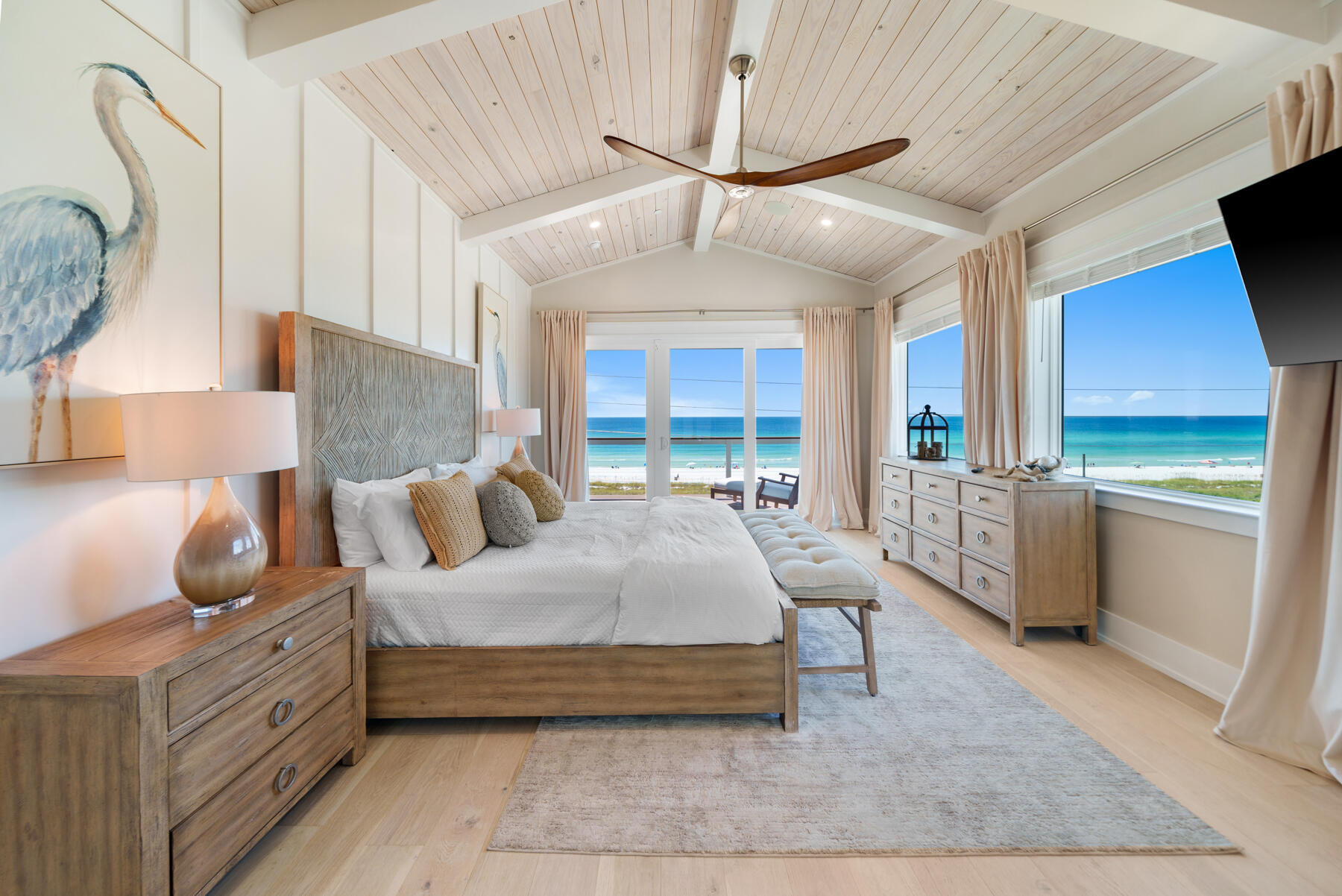 LAGUNA BEACH - Residential