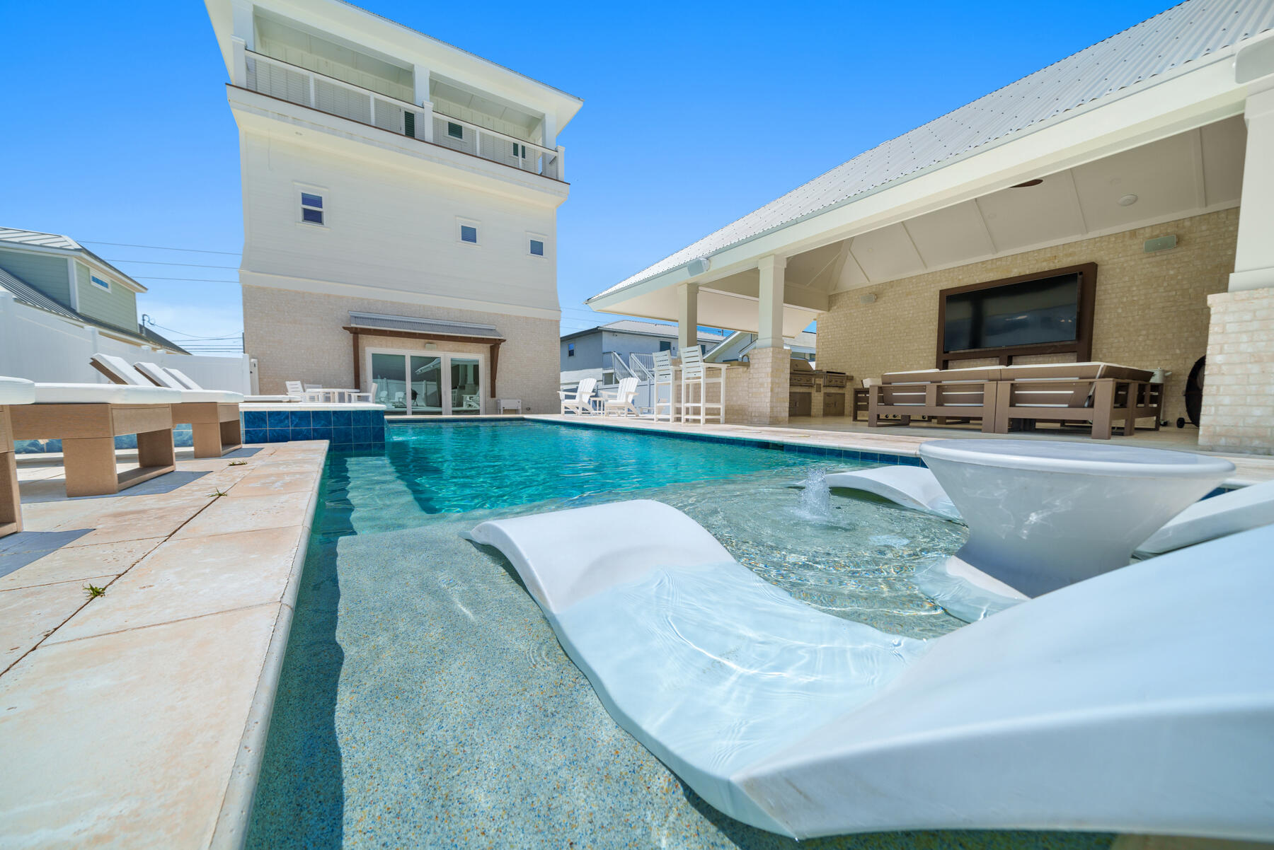 LAGUNA BEACH - Residential