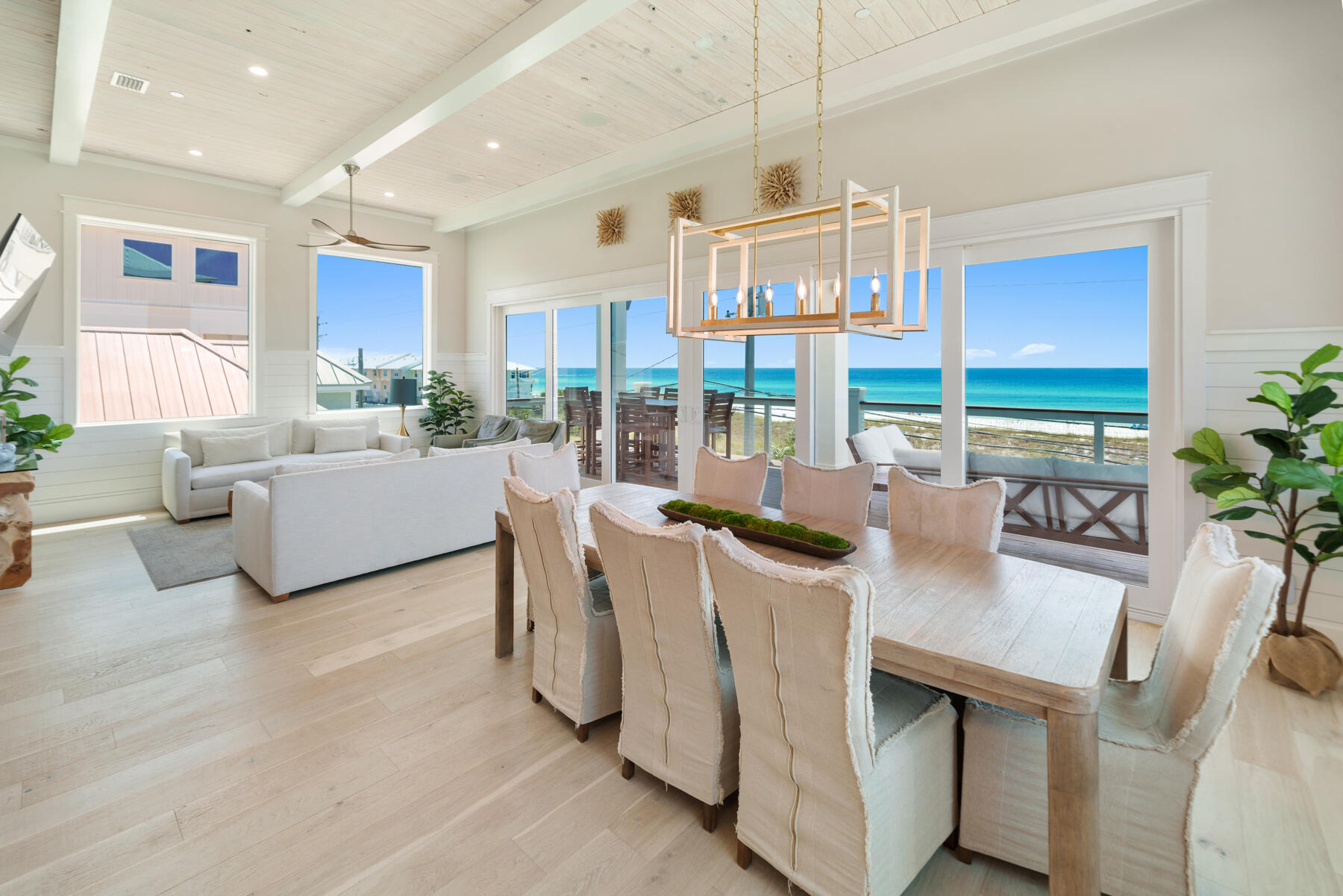 LAGUNA BEACH - Residential