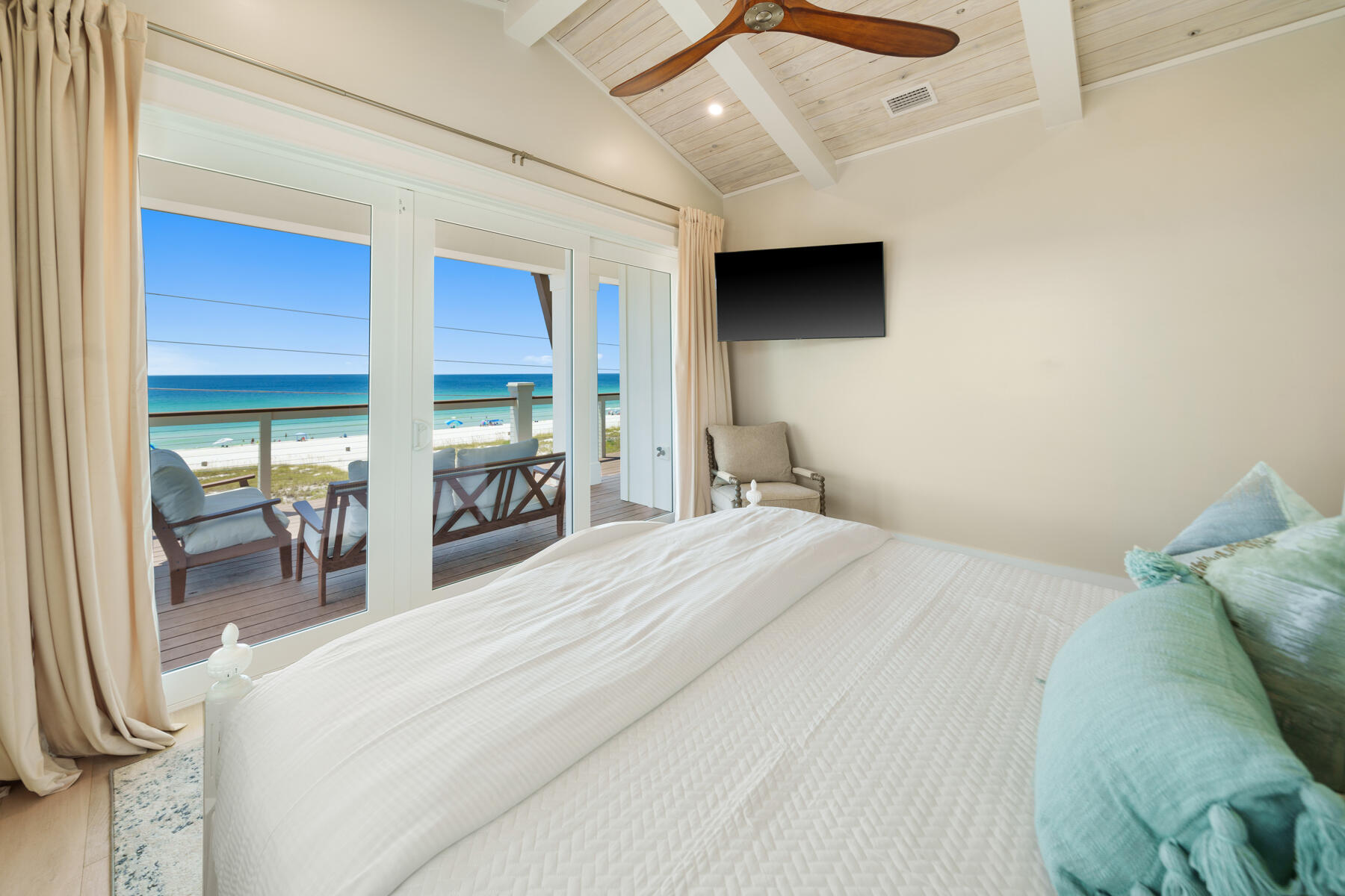 LAGUNA BEACH - Residential
