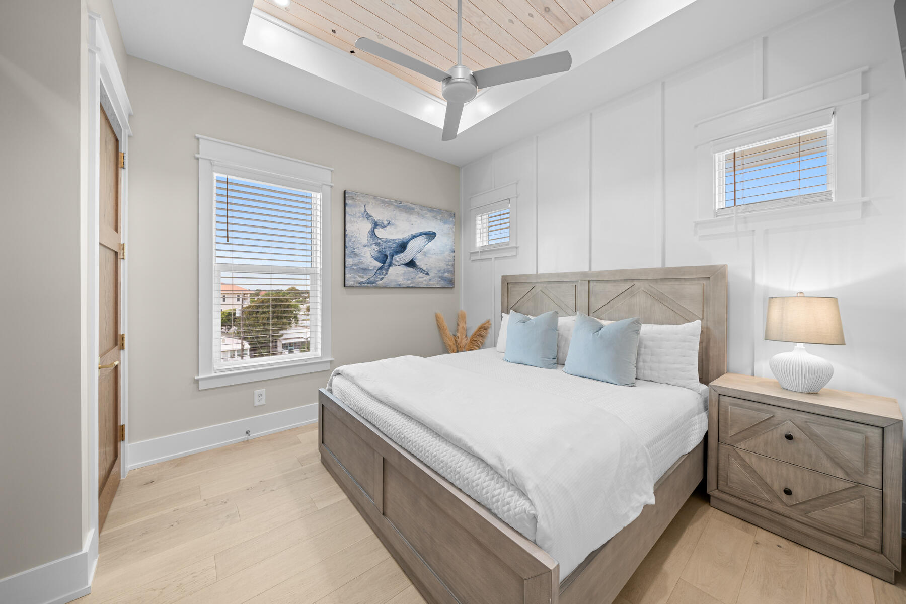 LAGUNA BEACH - Residential
