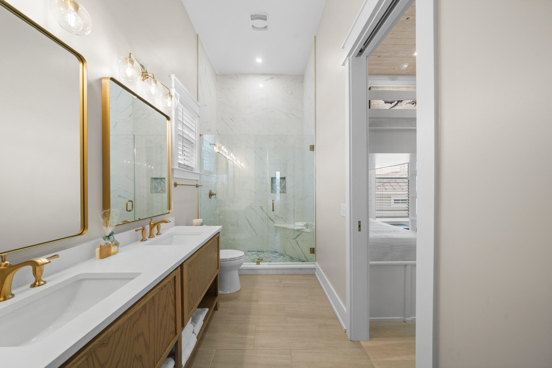 LAGUNA BEACH - Residential