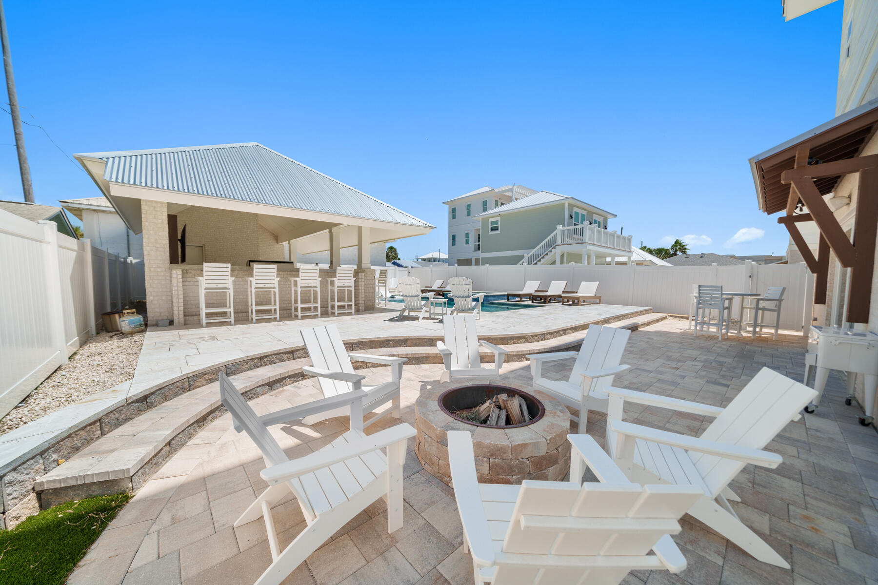 LAGUNA BEACH - Residential