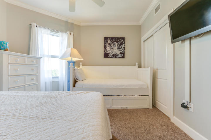 SUNRISE BEACH - Residential