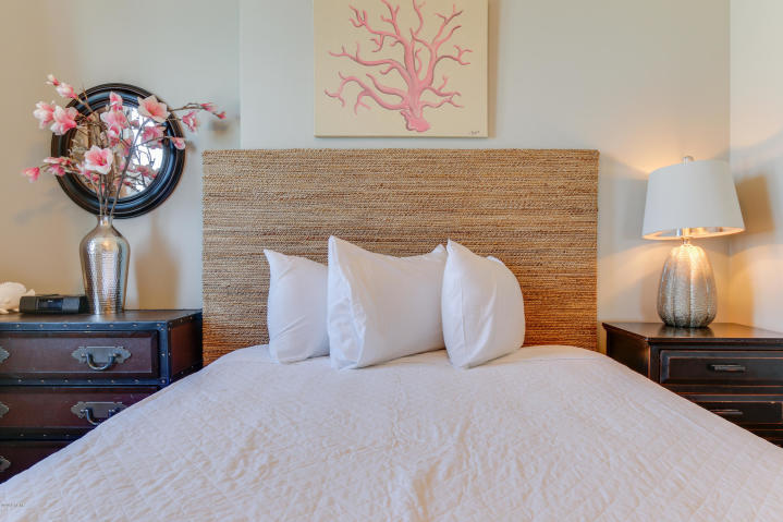 SUNRISE BEACH - Residential