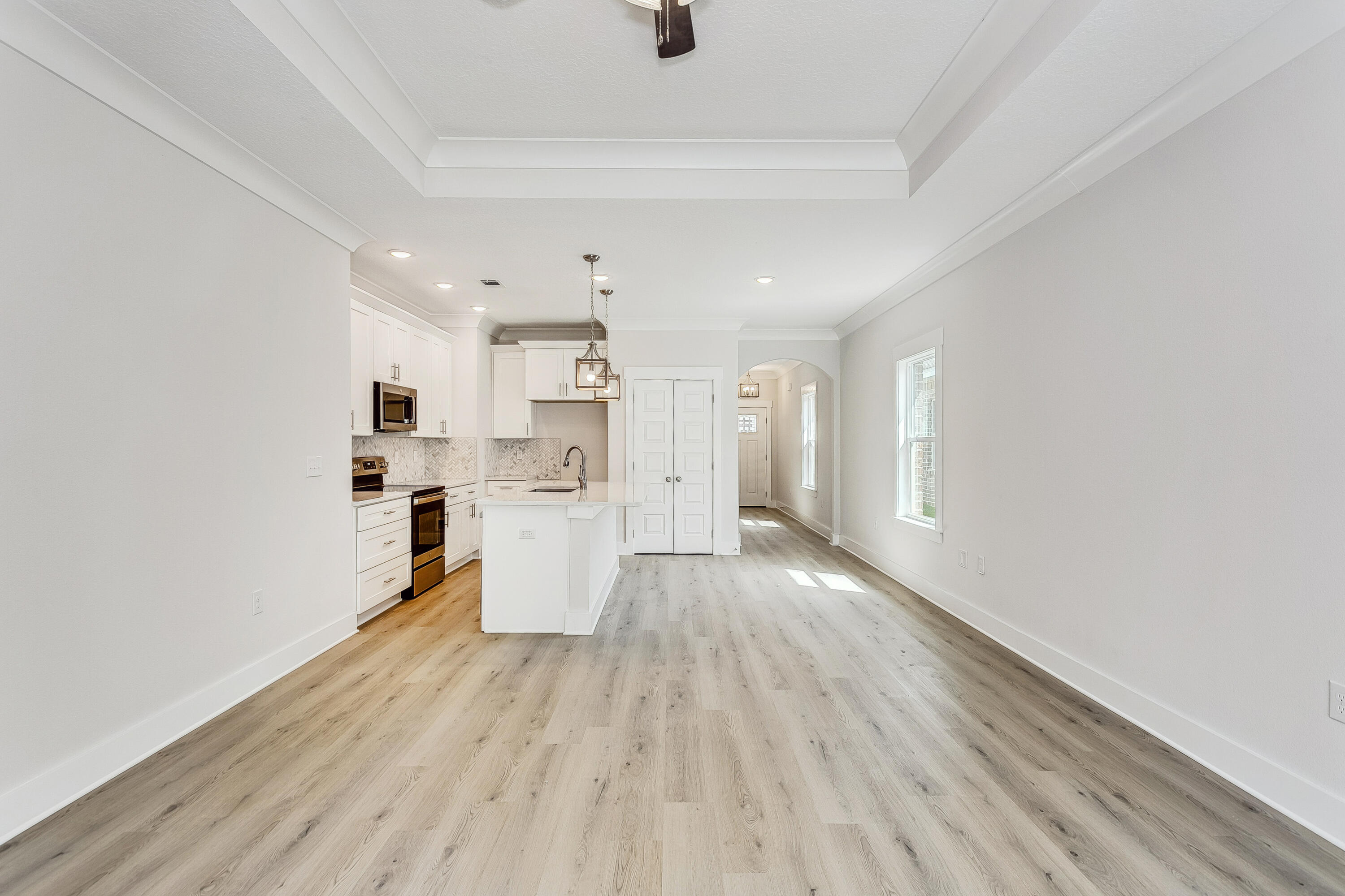 NICEVILLE (222200.00) - Residential
