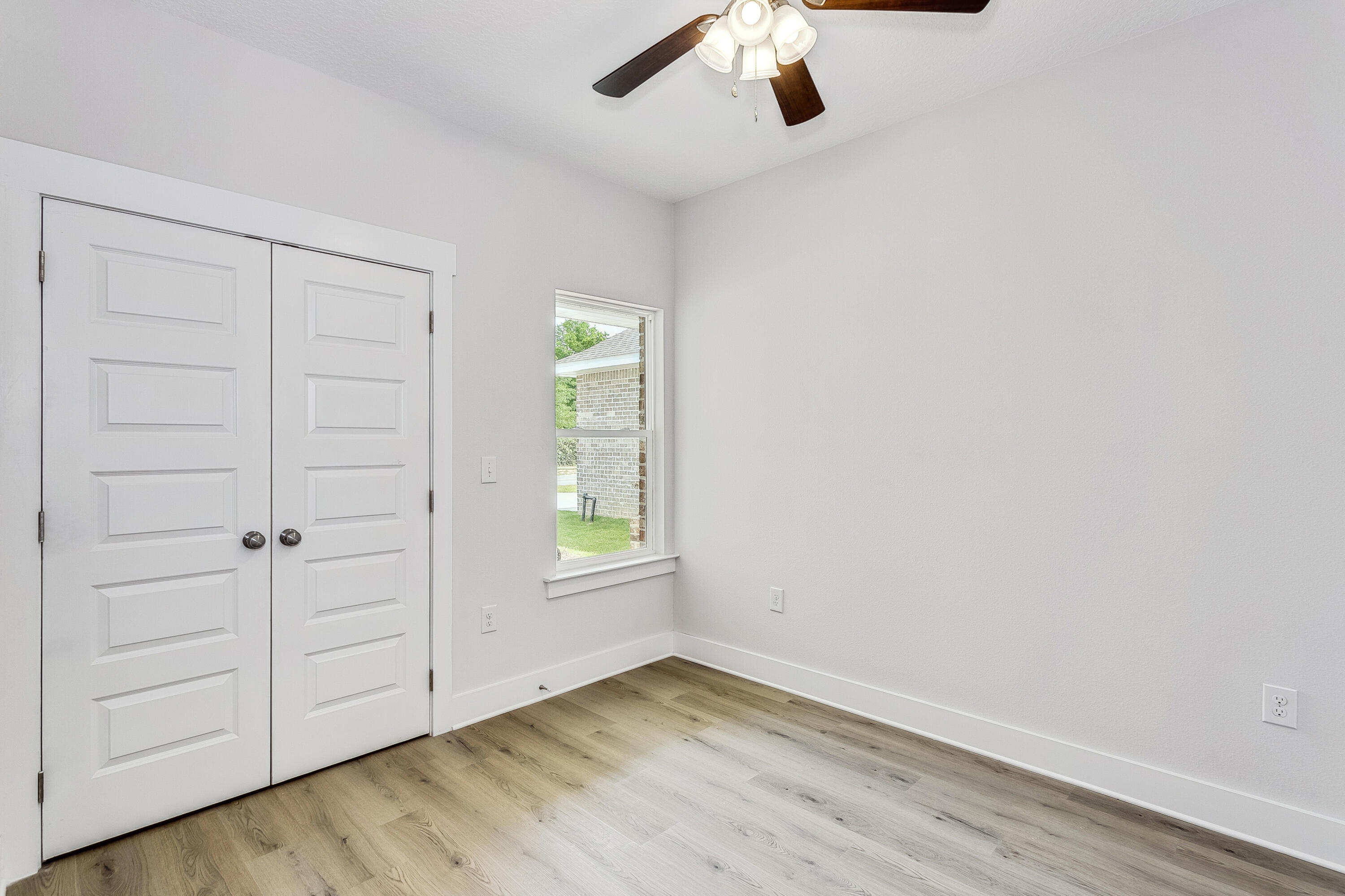 NICEVILLE (222200.00) - Residential