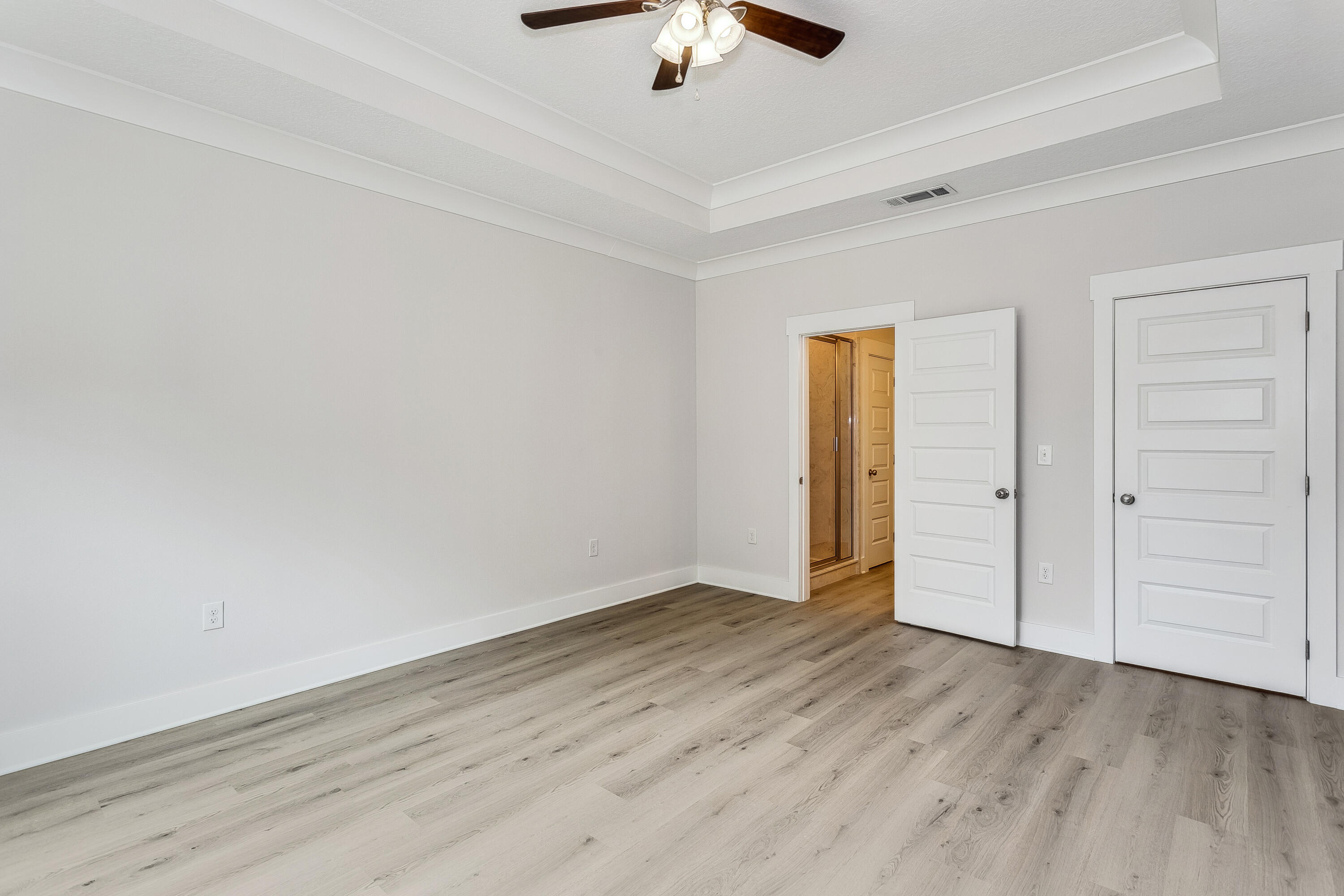 NICEVILLE (222200.00) - Residential