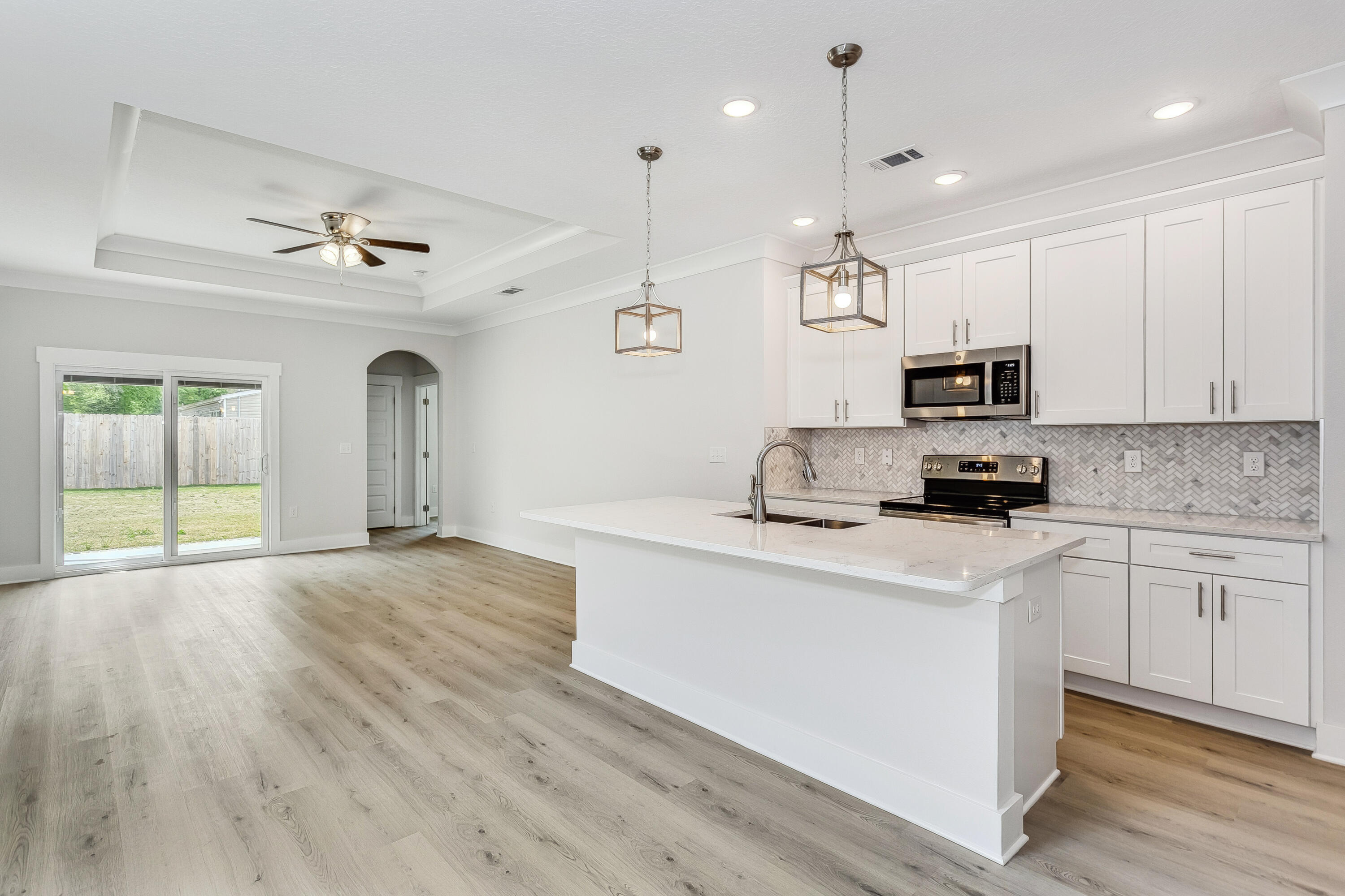 NICEVILLE (222200.00) - Residential