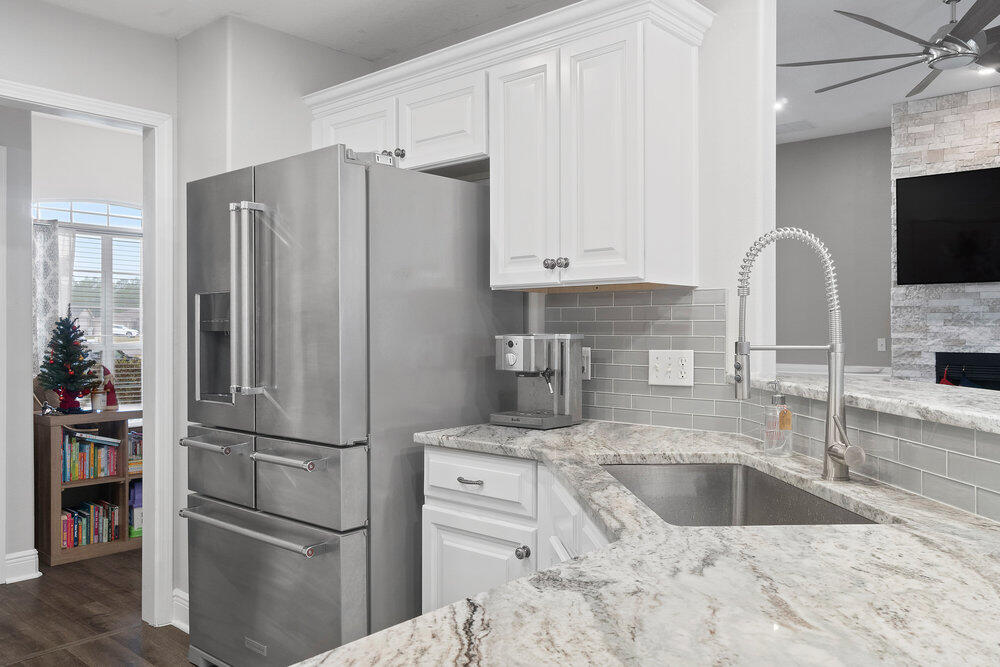 HARVELLS CROSSING - Residential