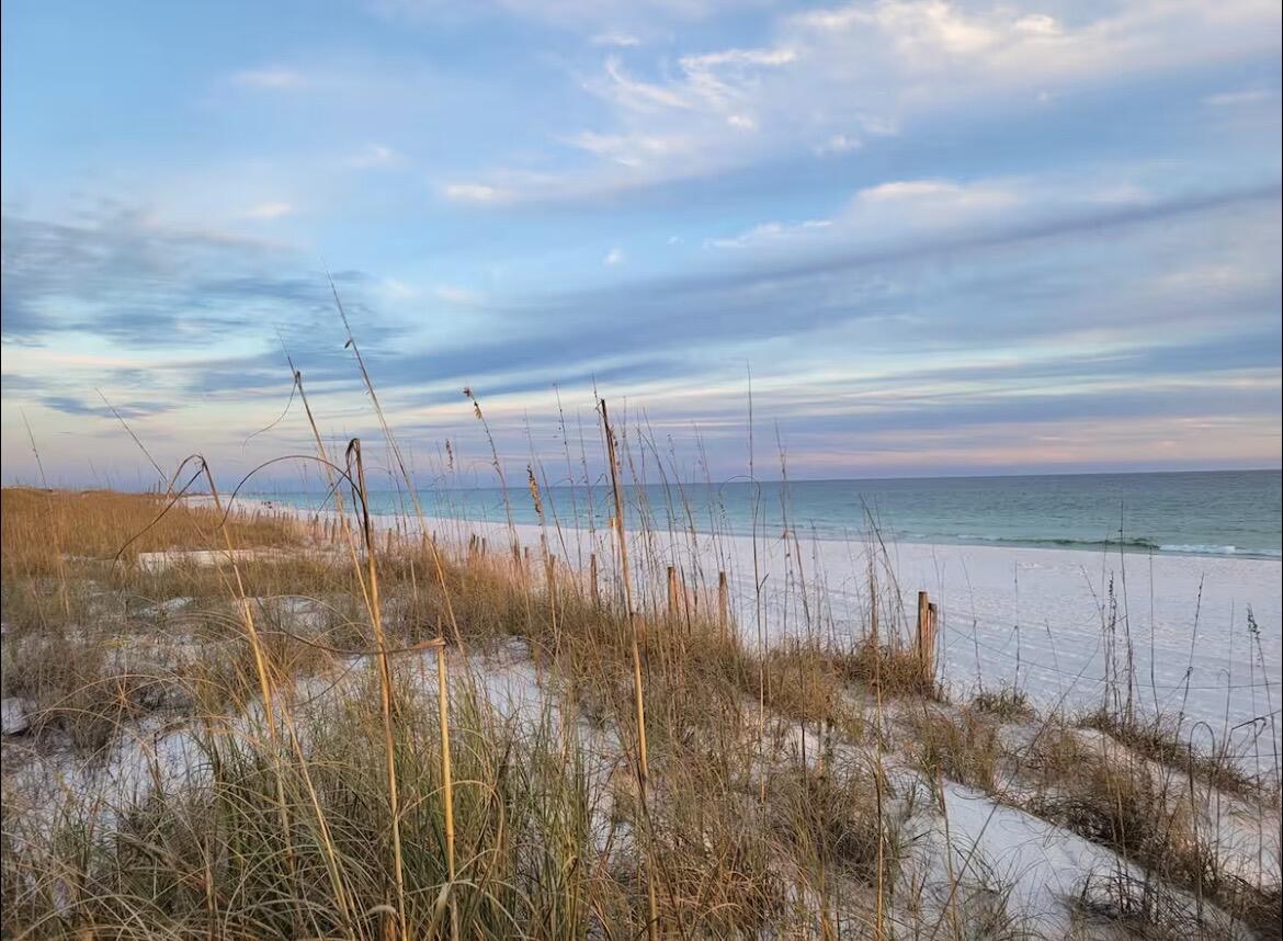 SEASPRAY CONDO - Residential