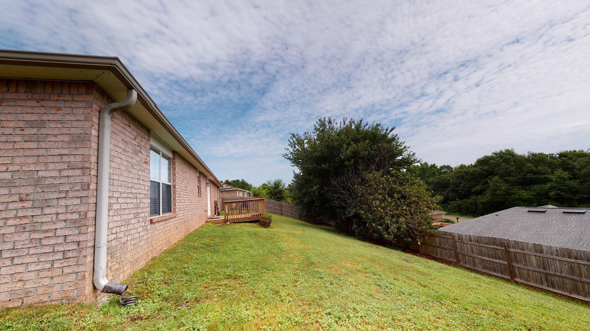 COUNTRY VIEW 10TH - Residential