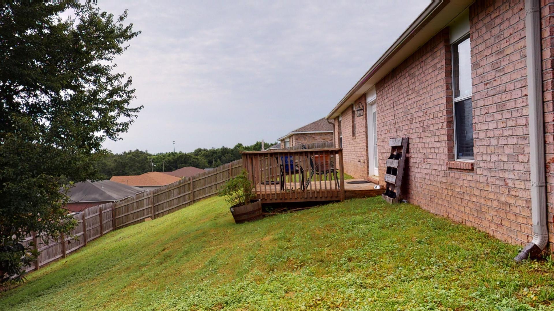 COUNTRY VIEW 10TH - Residential