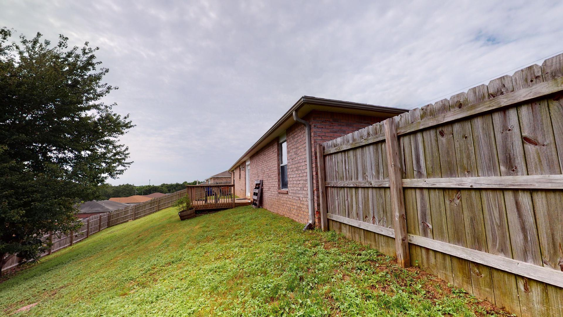 COUNTRY VIEW 10TH - Residential