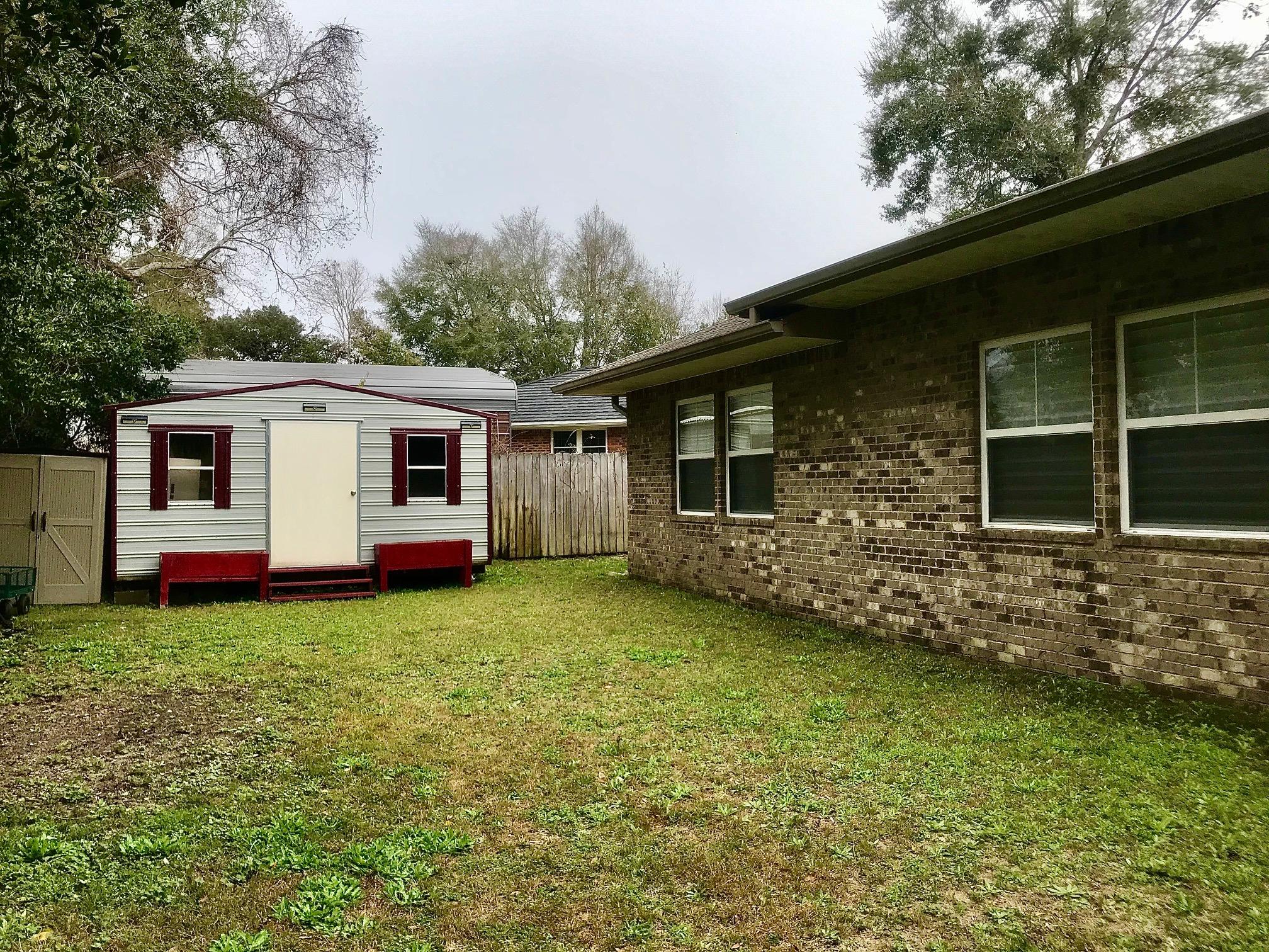 COLONIAL HEIGHTS - Residential