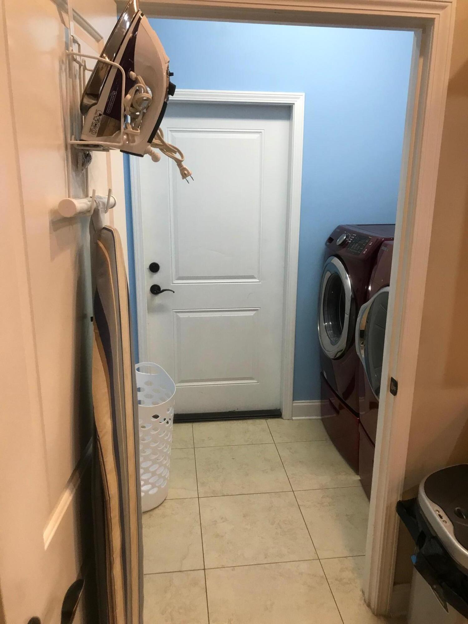 COLONIAL HEIGHTS - Residential