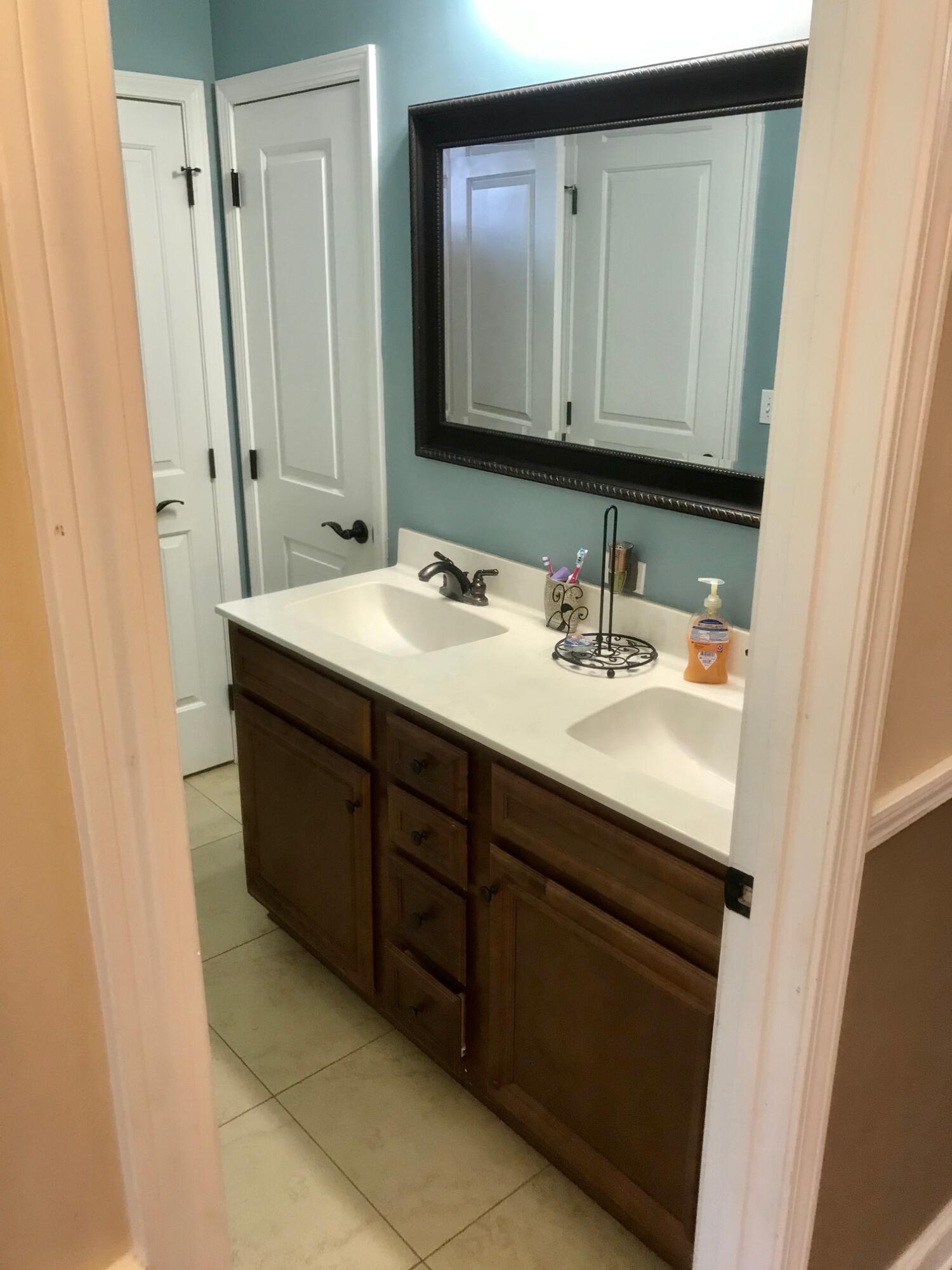 COLONIAL HEIGHTS - Residential