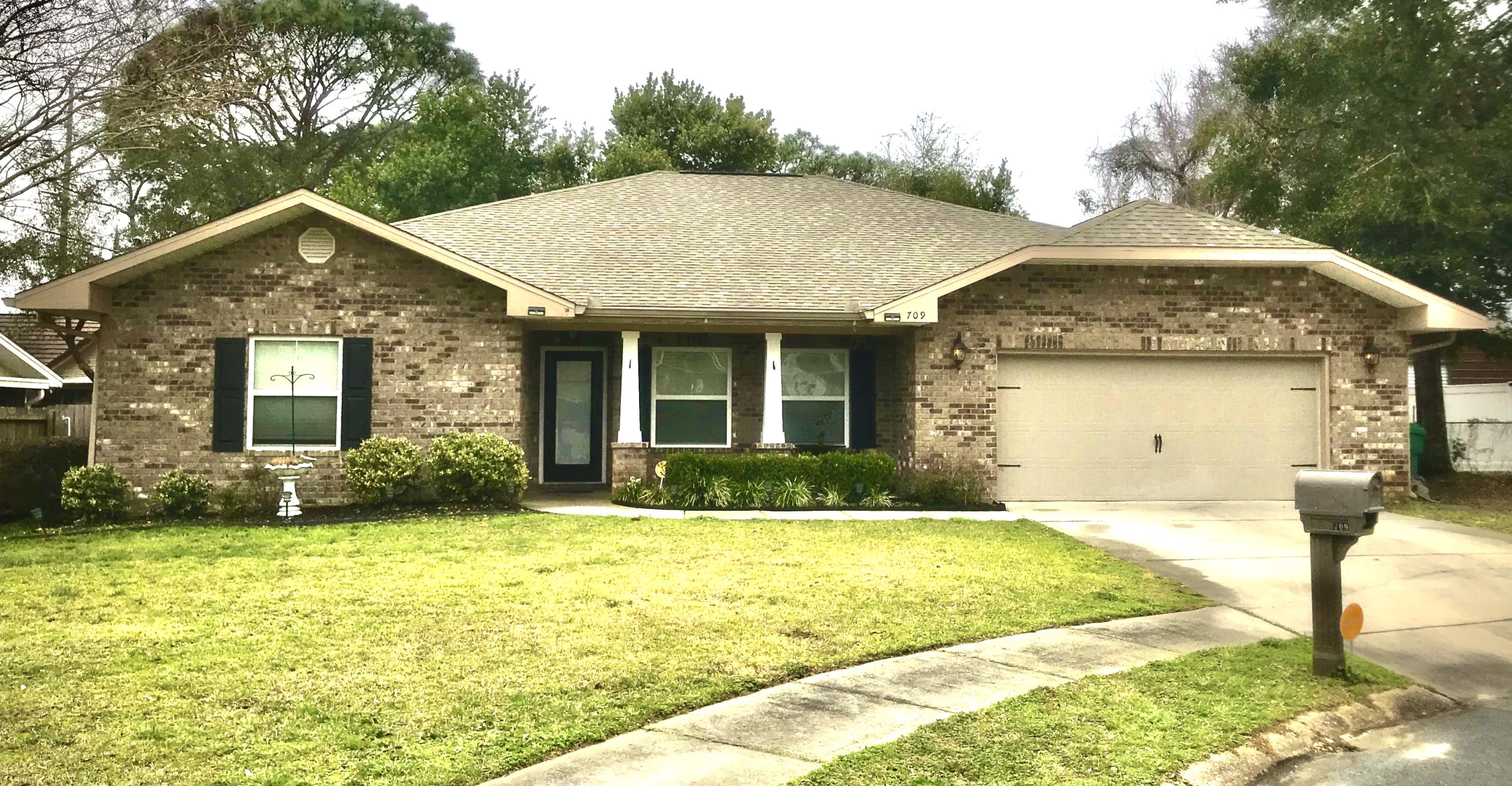 COLONIAL HEIGHTS - Residential