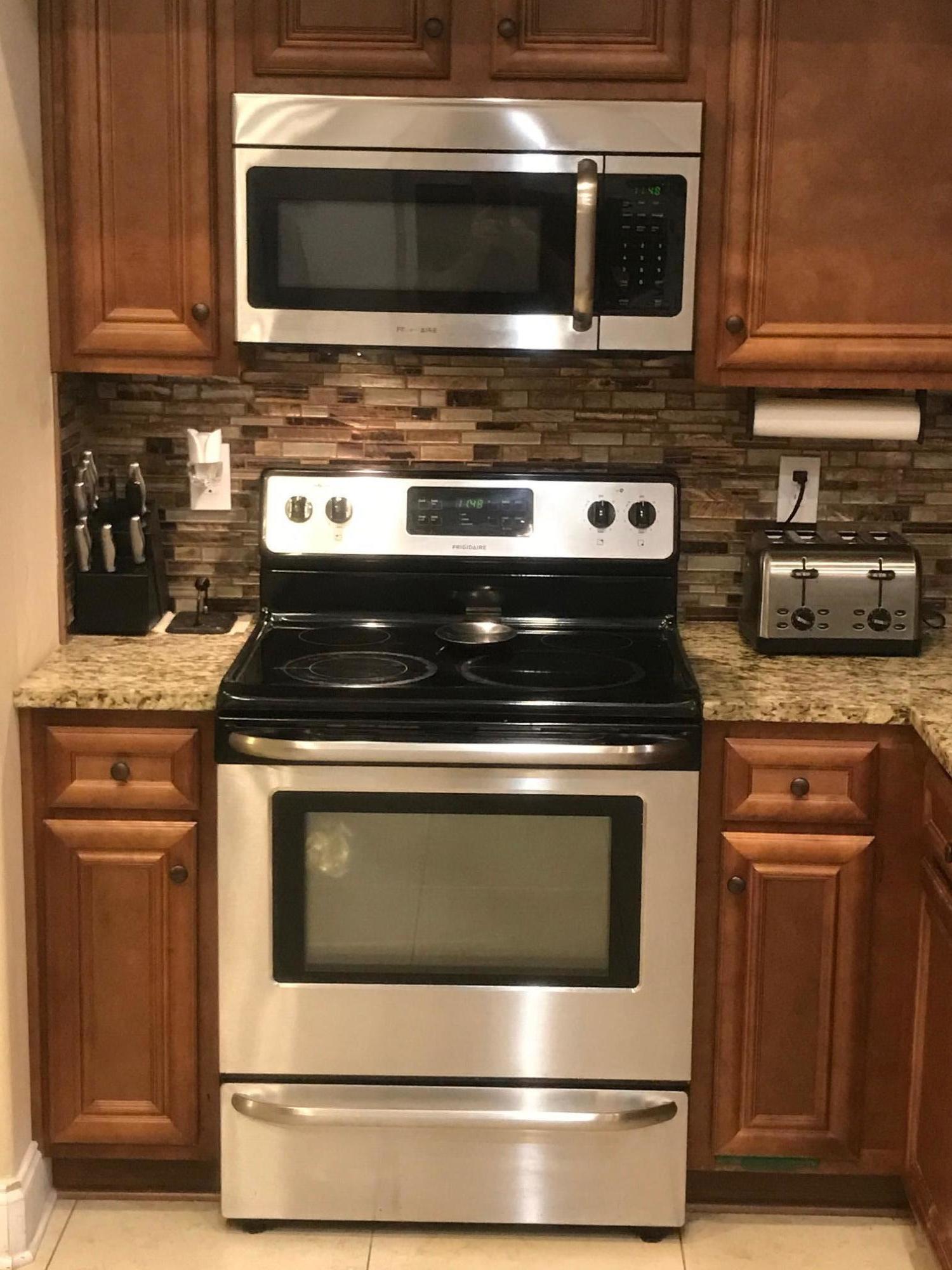 COLONIAL HEIGHTS - Residential