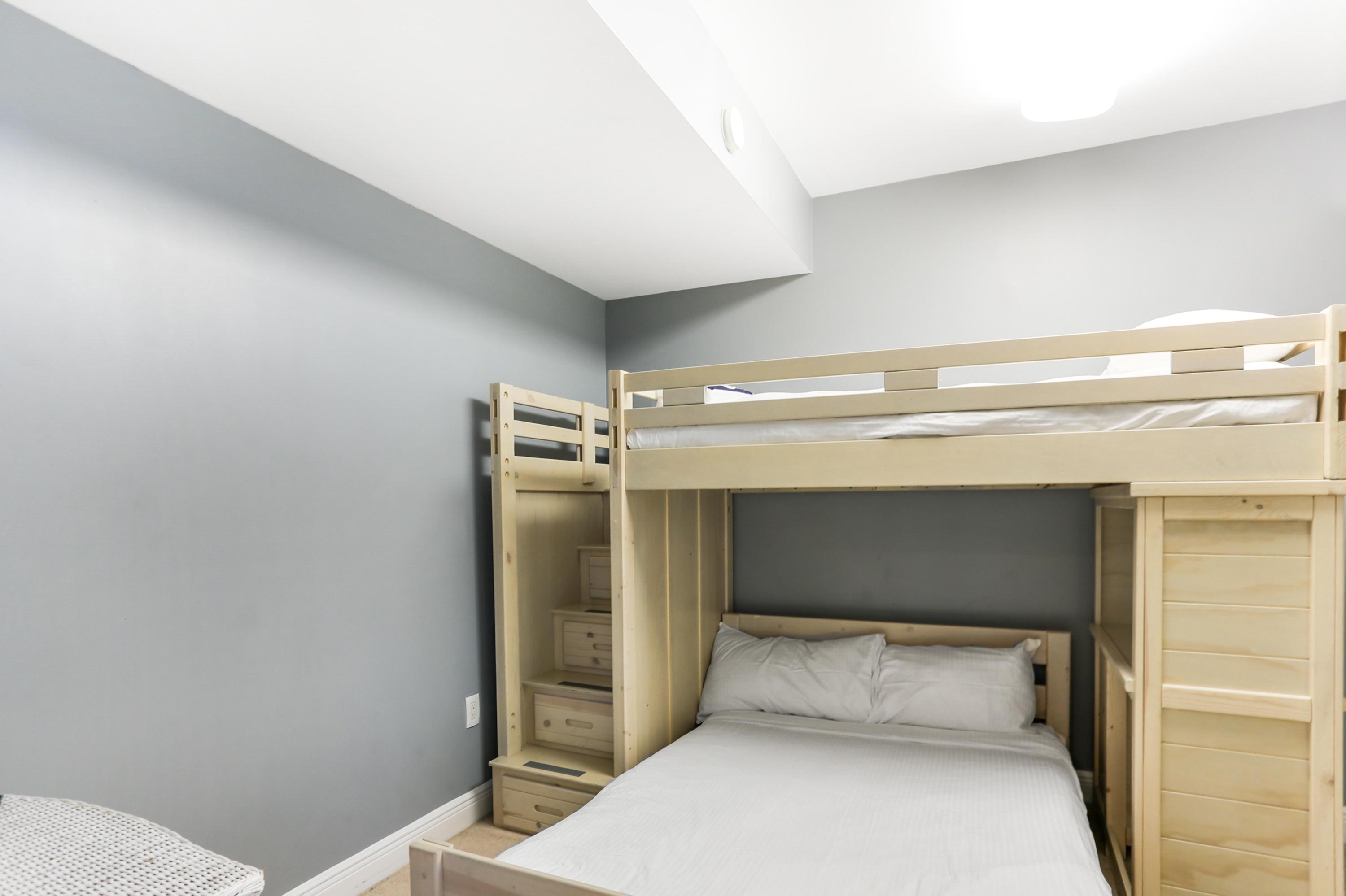 ST. LUCIA AT SILVER SHELLS - Residential