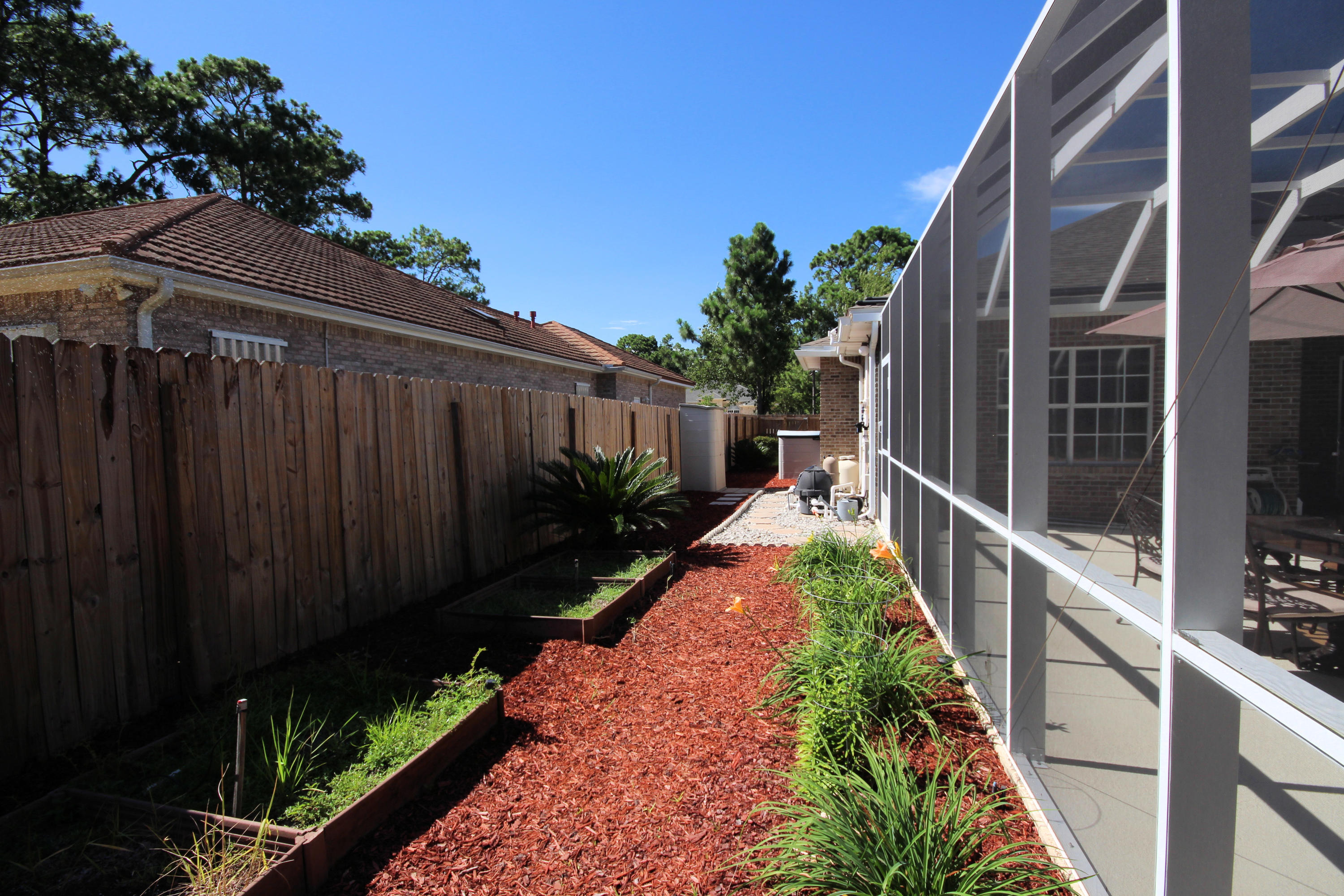 QUAIL TRAIL - Residential