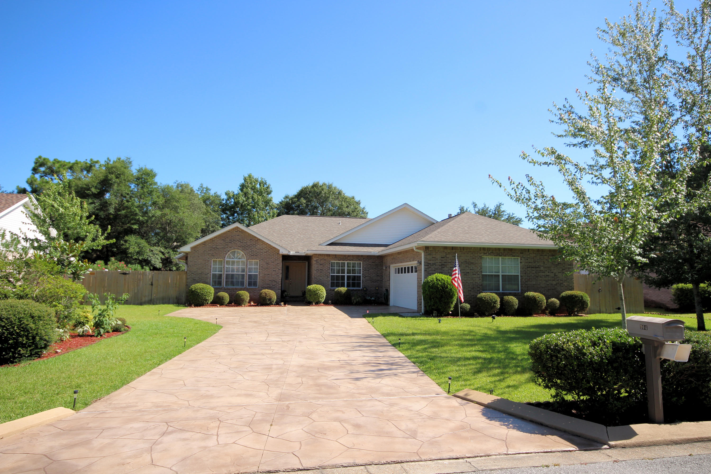 QUAIL TRAIL - Residential