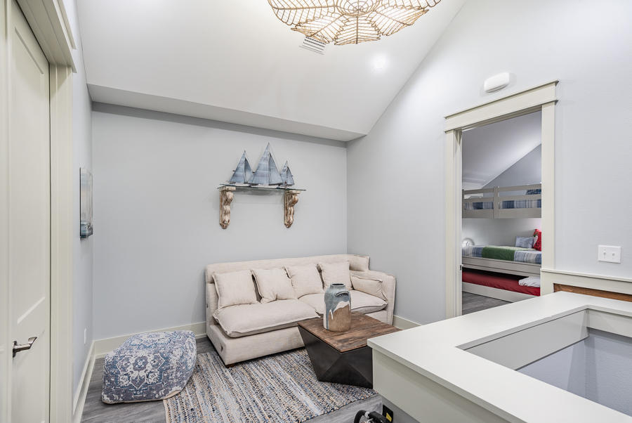 BELAIRE ESTATES - Residential