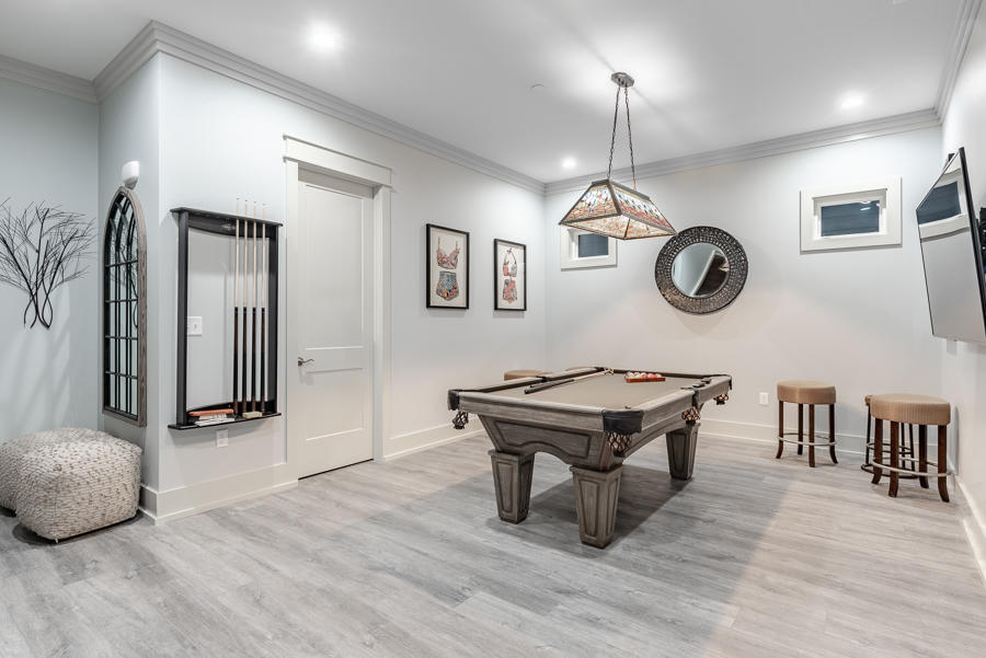 BELAIRE ESTATES - Residential