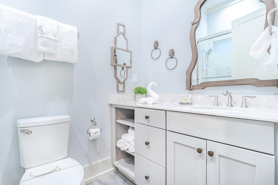 BELAIRE ESTATES - Residential