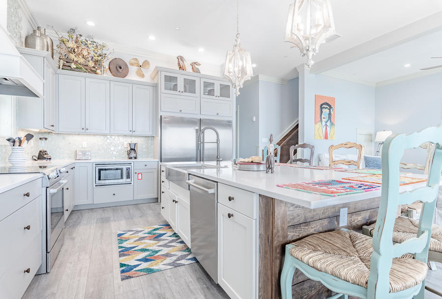 BELAIRE ESTATES - Residential