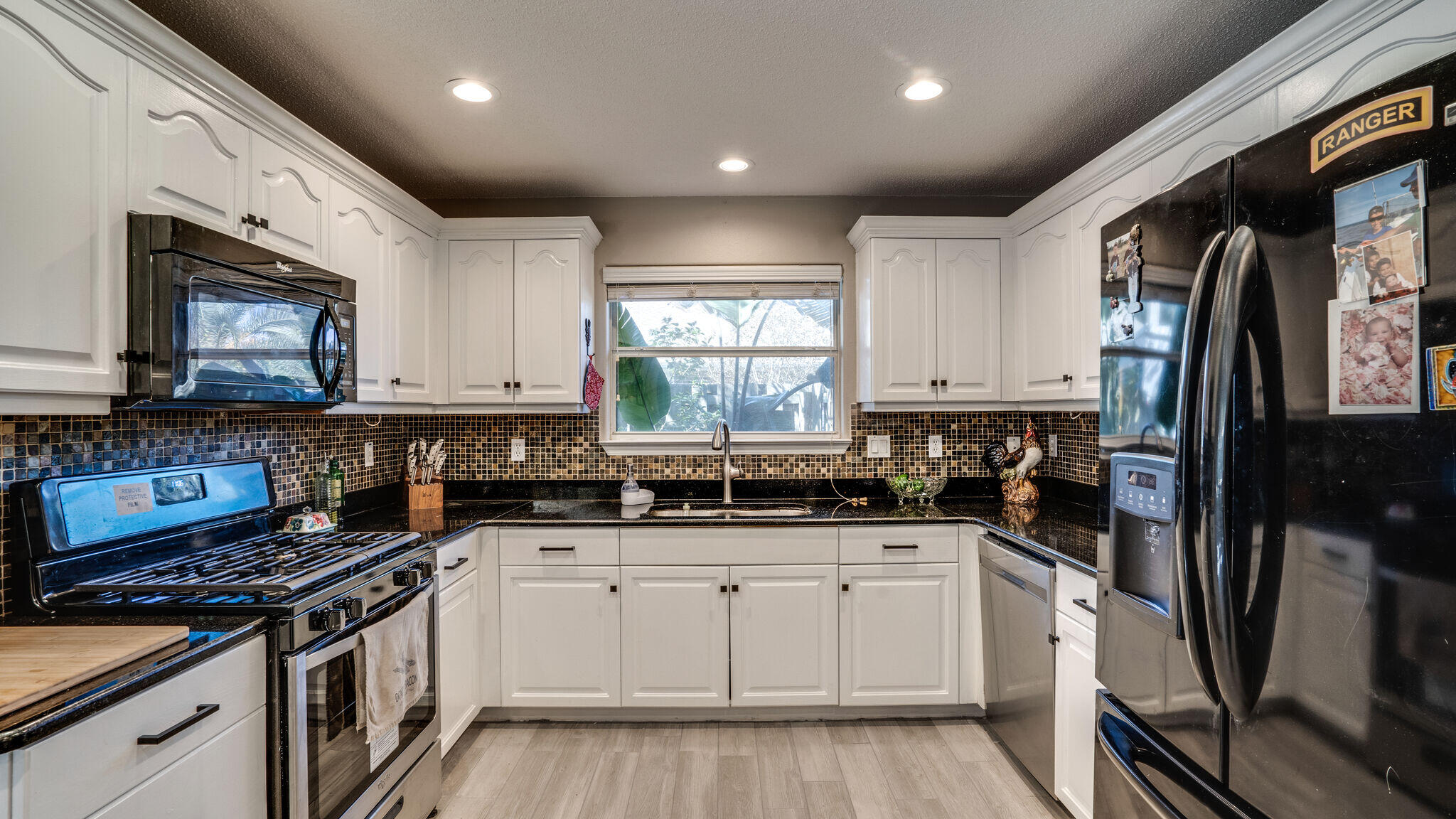 HOLLEY BY THE SEA - Residential