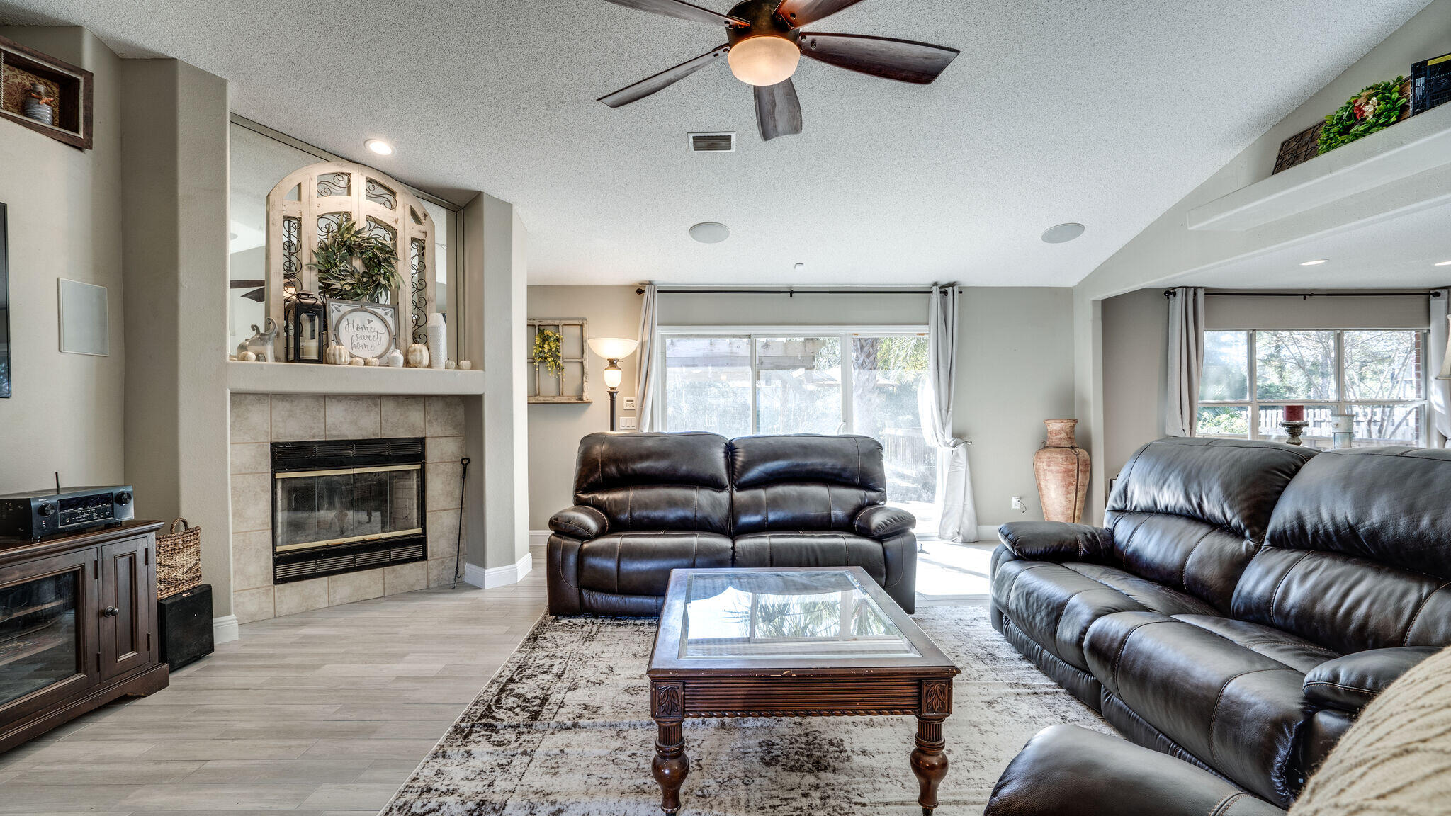 HOLLEY BY THE SEA - Residential