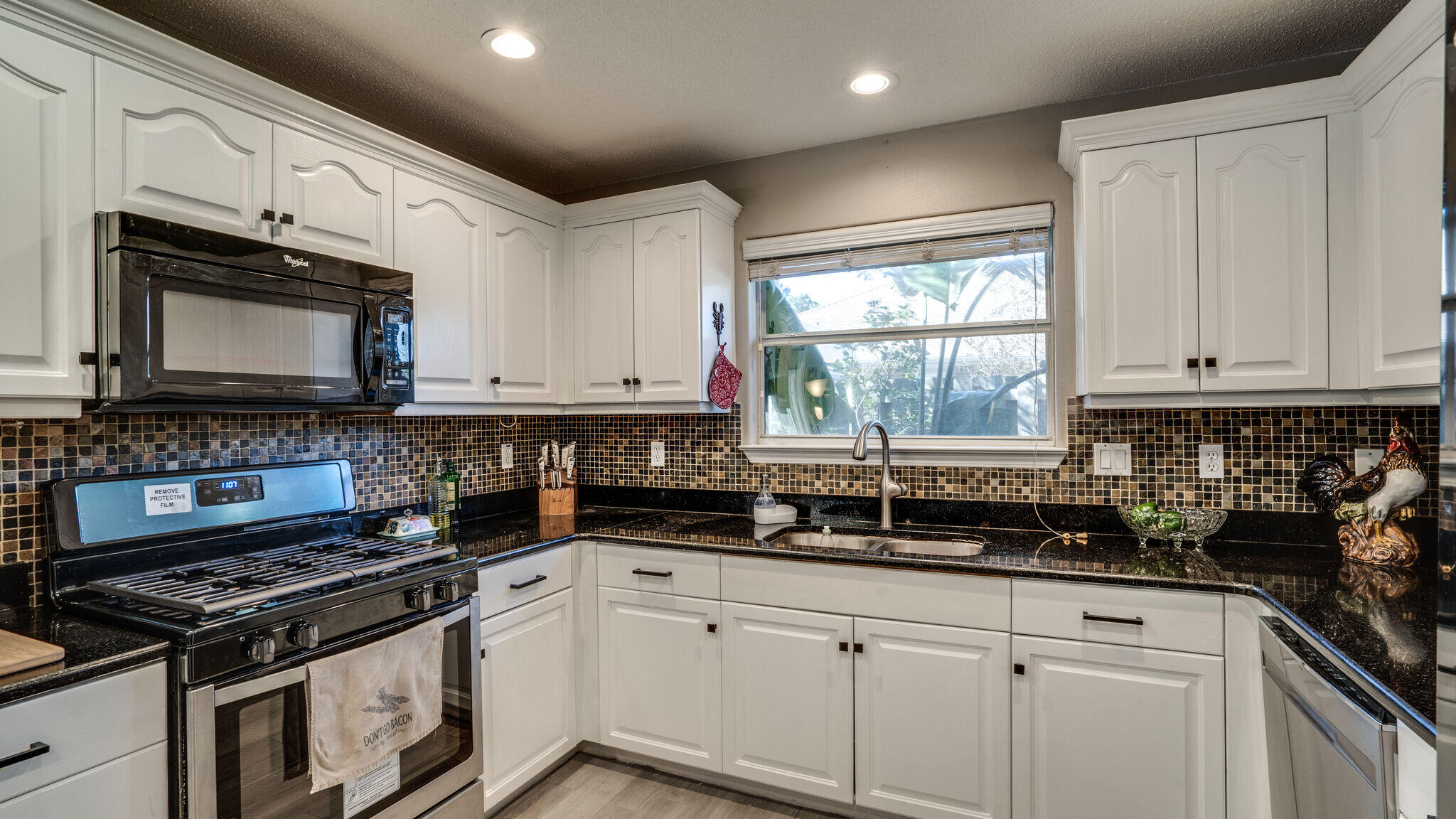 HOLLEY BY THE SEA - Residential