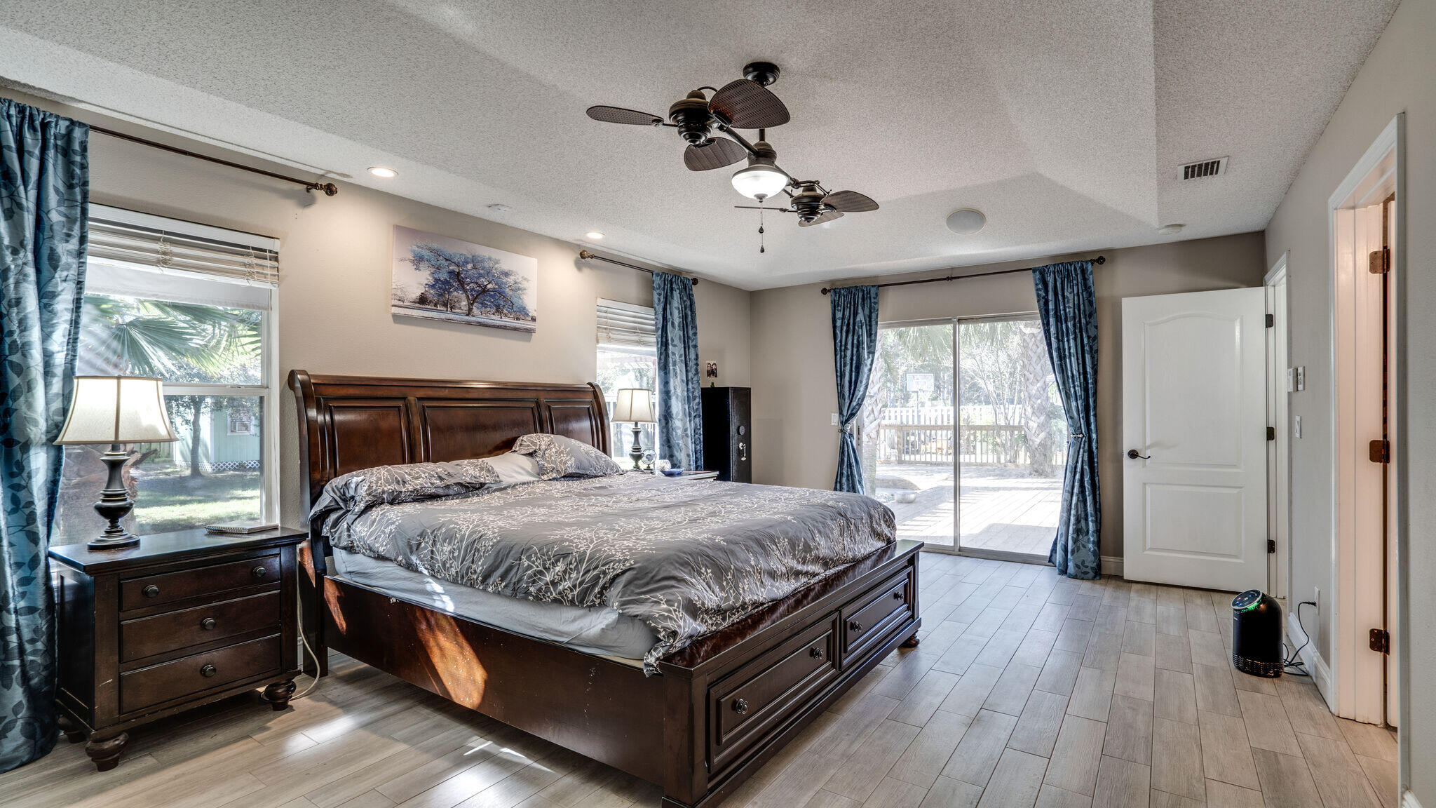 HOLLEY BY THE SEA - Residential