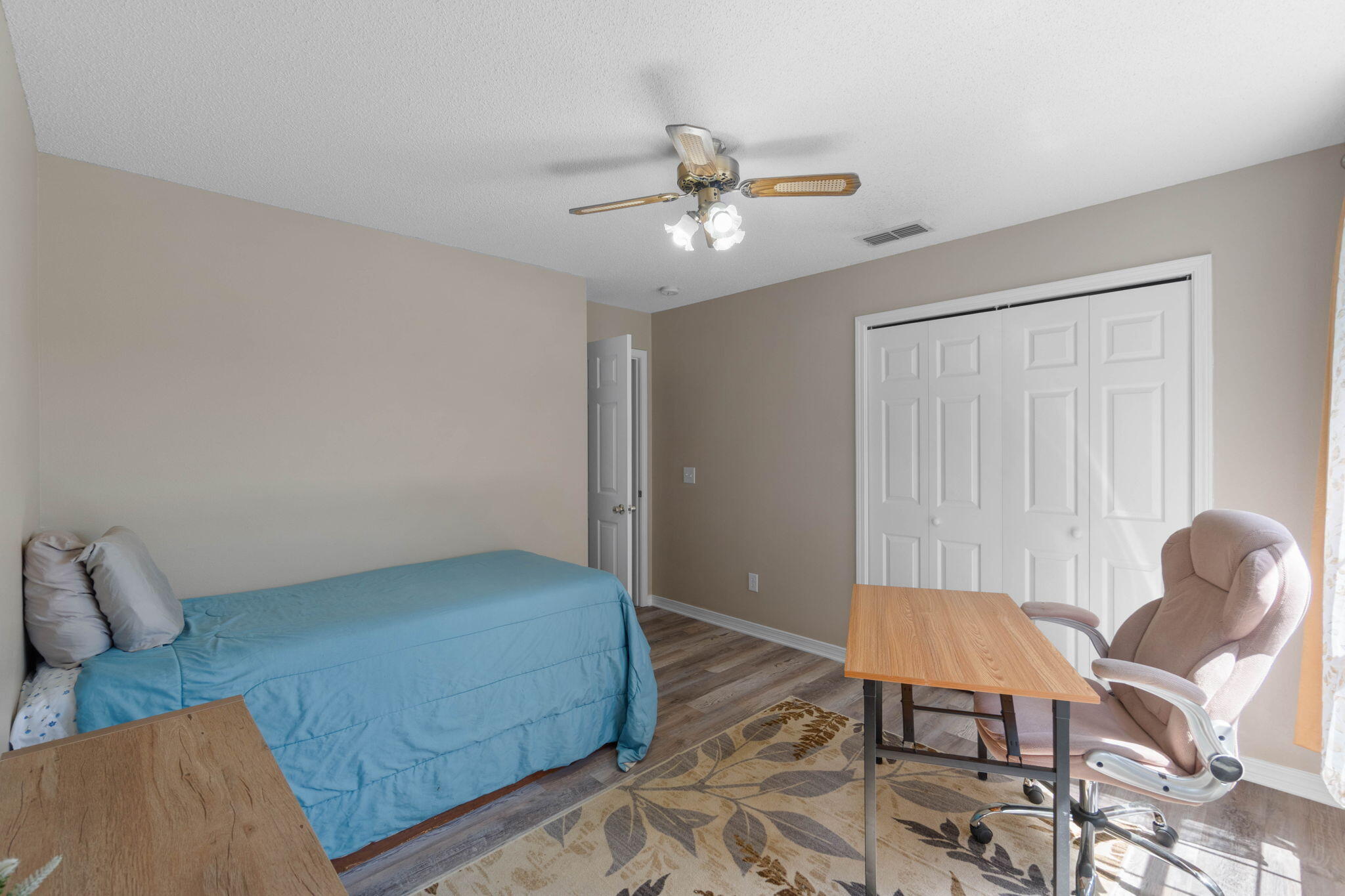 HIDDEN SHORES - Residential