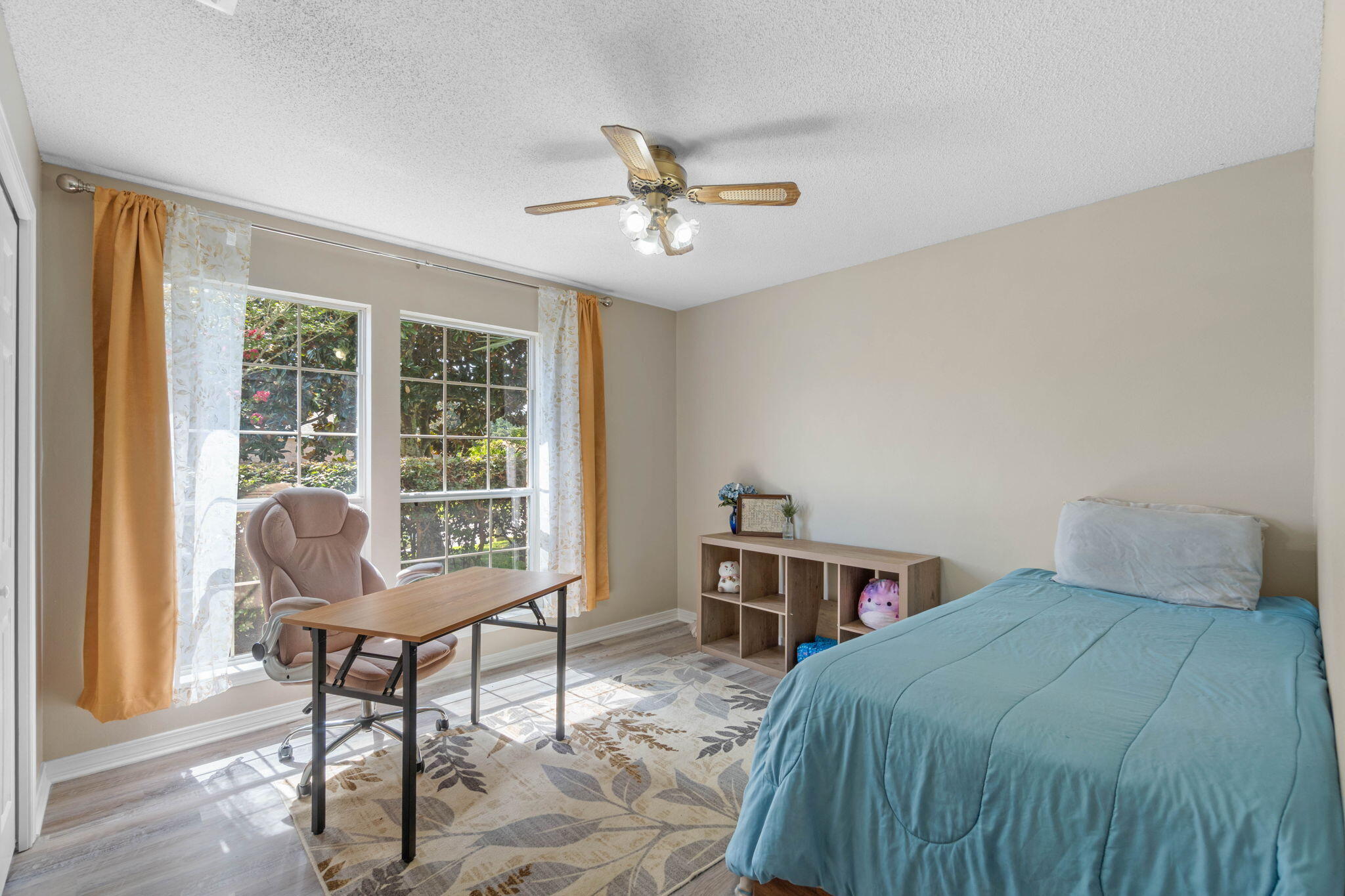 HIDDEN SHORES - Residential