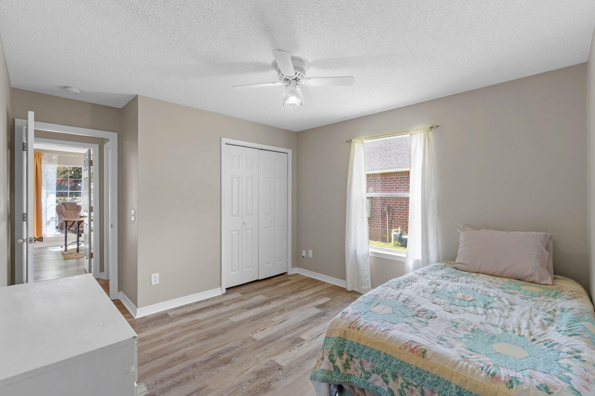 HIDDEN SHORES - Residential