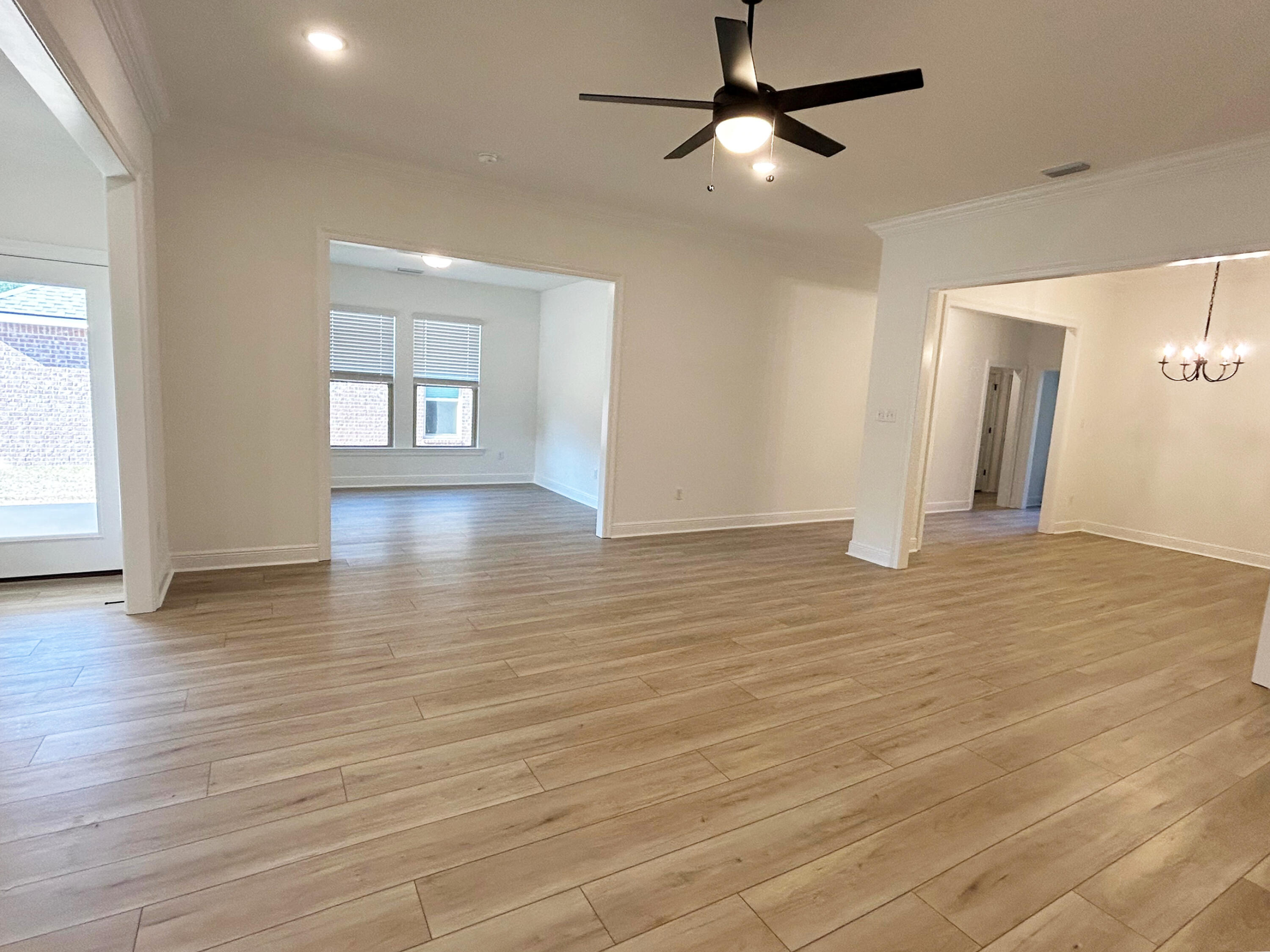 YOUNG OAKS - Residential