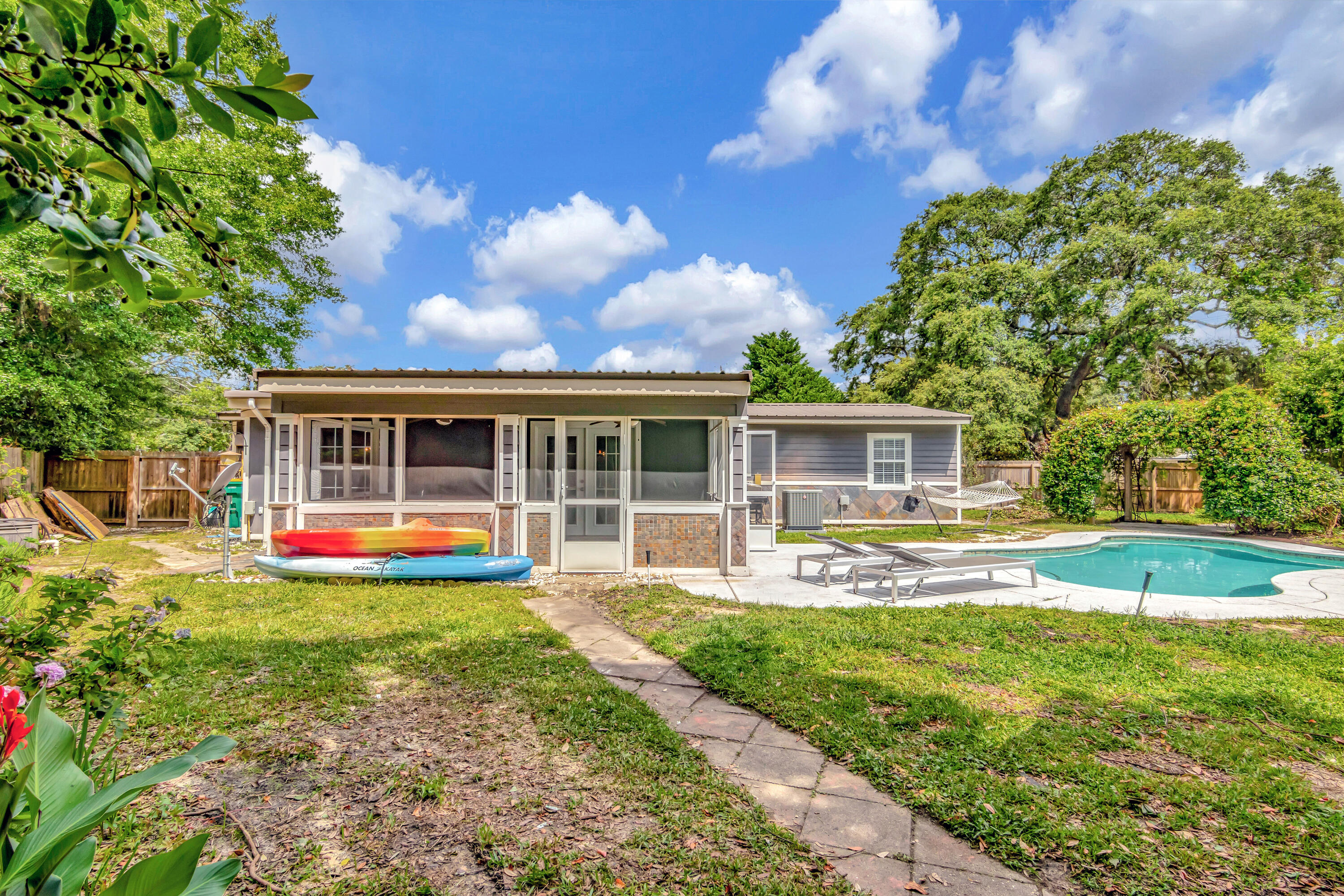 GARNIERS BEACH 3RD - Residential