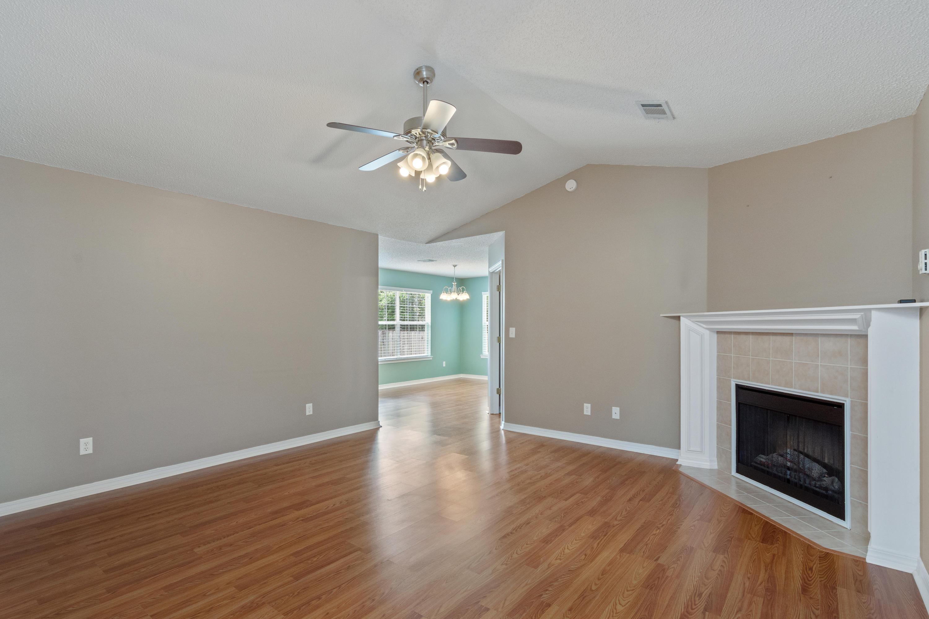 VALLEY CREEK S/D - Residential