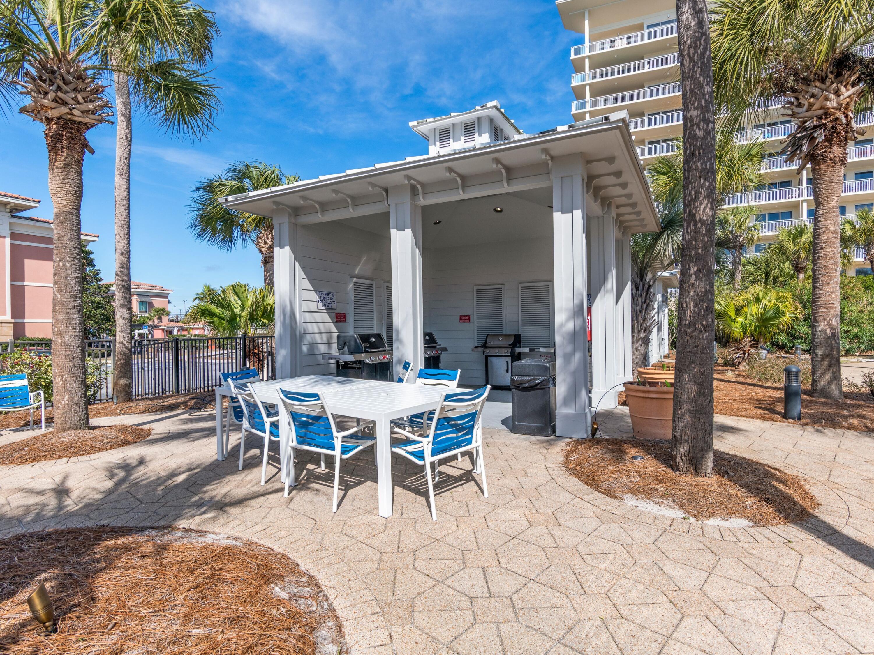 STERLING SHORES - Residential