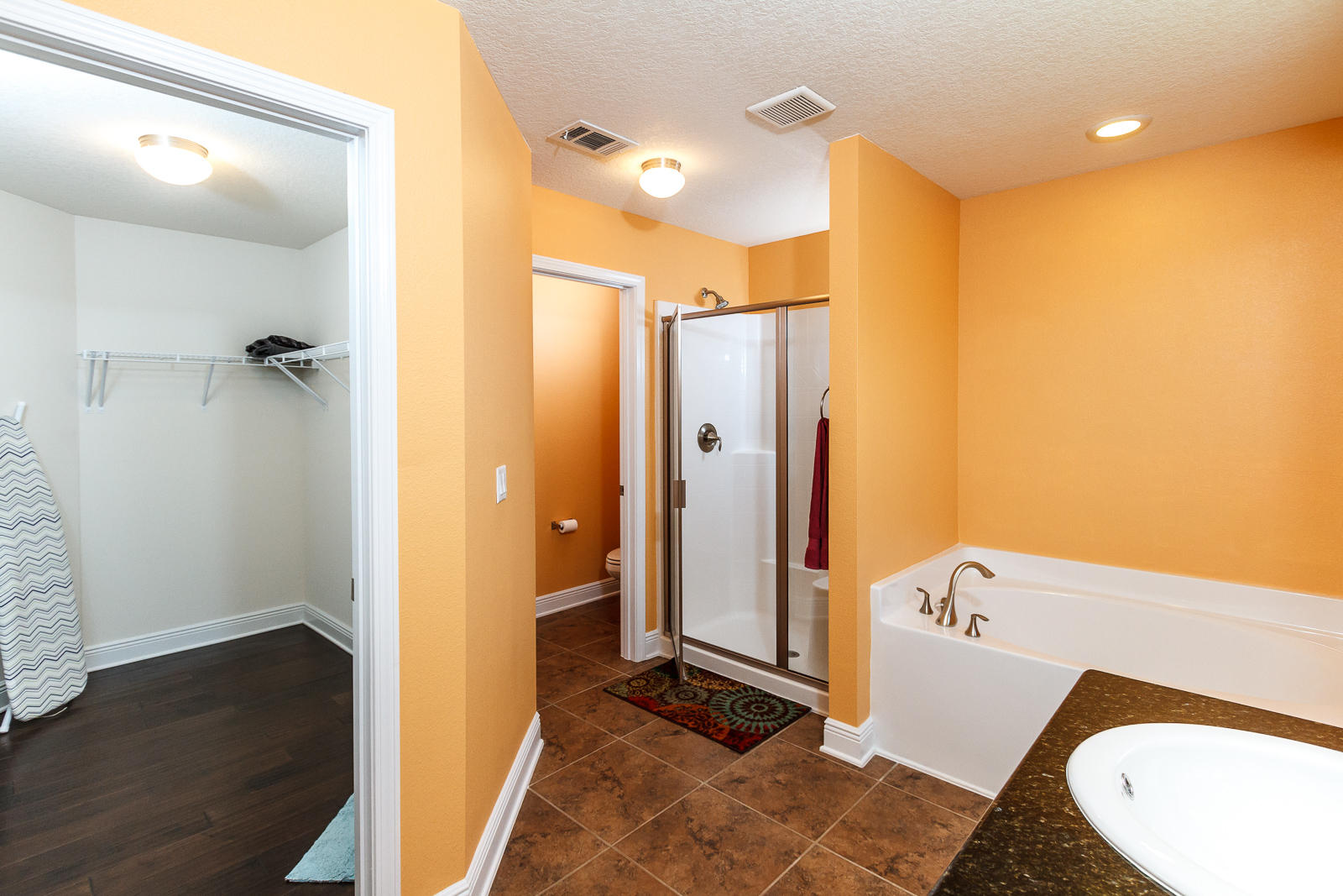 EAGLE BAY - Residential