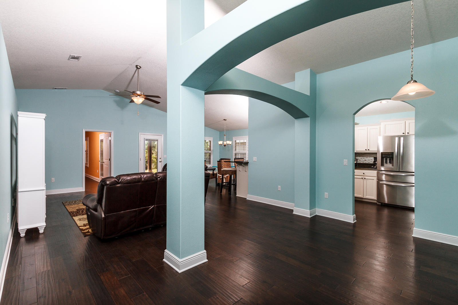 EAGLE BAY - Residential